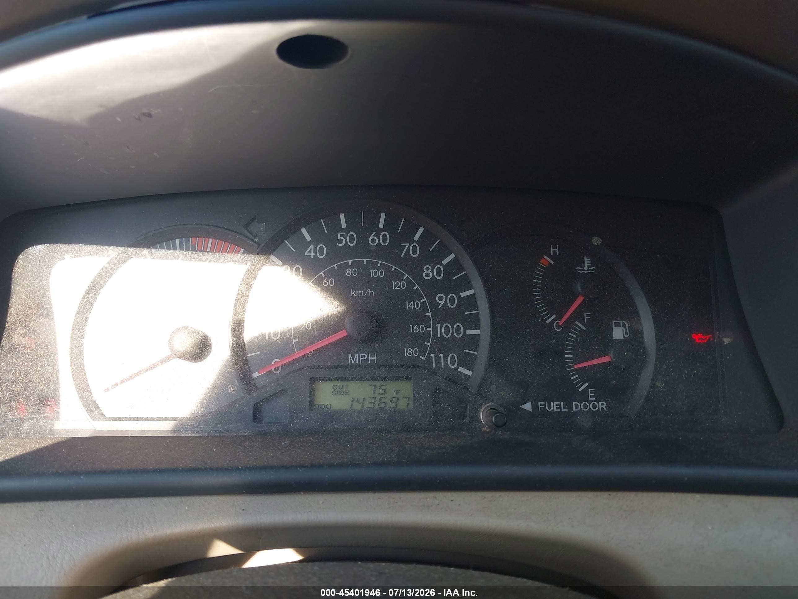 2007 Toyota Corolla Ce Red vin: JTDBR32E670107783