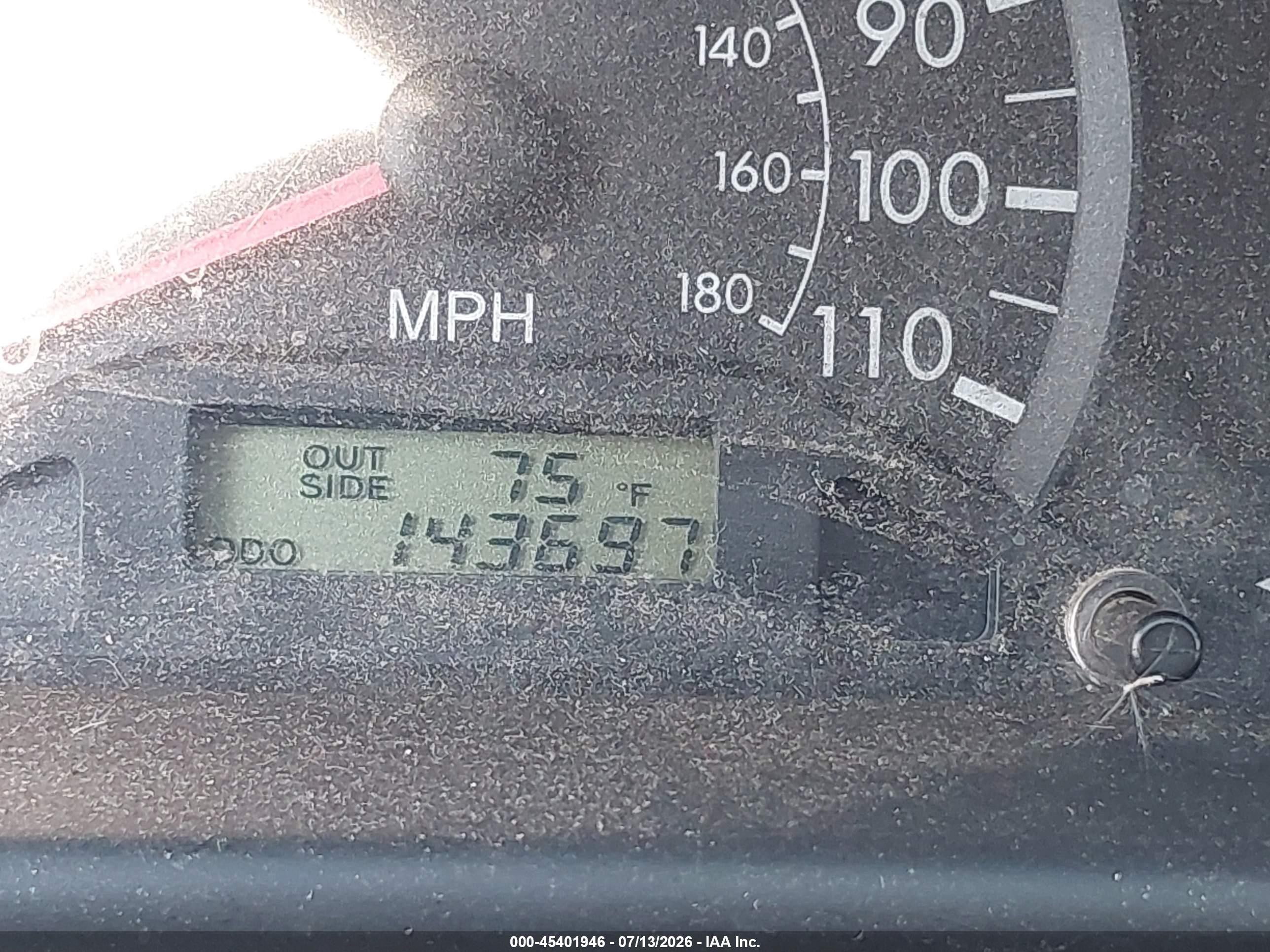 2007 Toyota Corolla Ce Red vin: JTDBR32E670107783