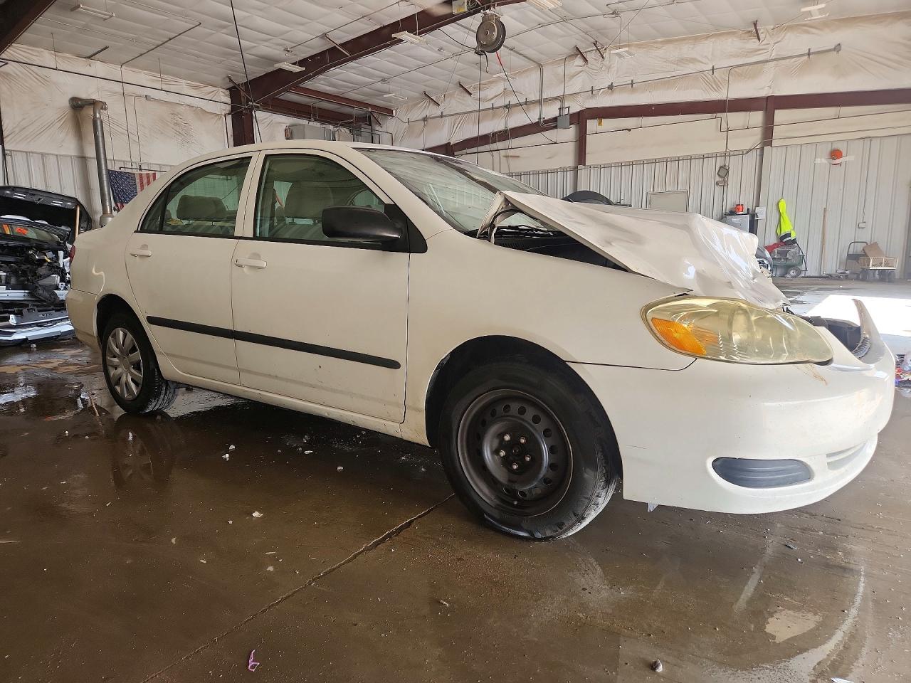 2007 Toyota Corolla Ce White vin: JTDBR32E670109937