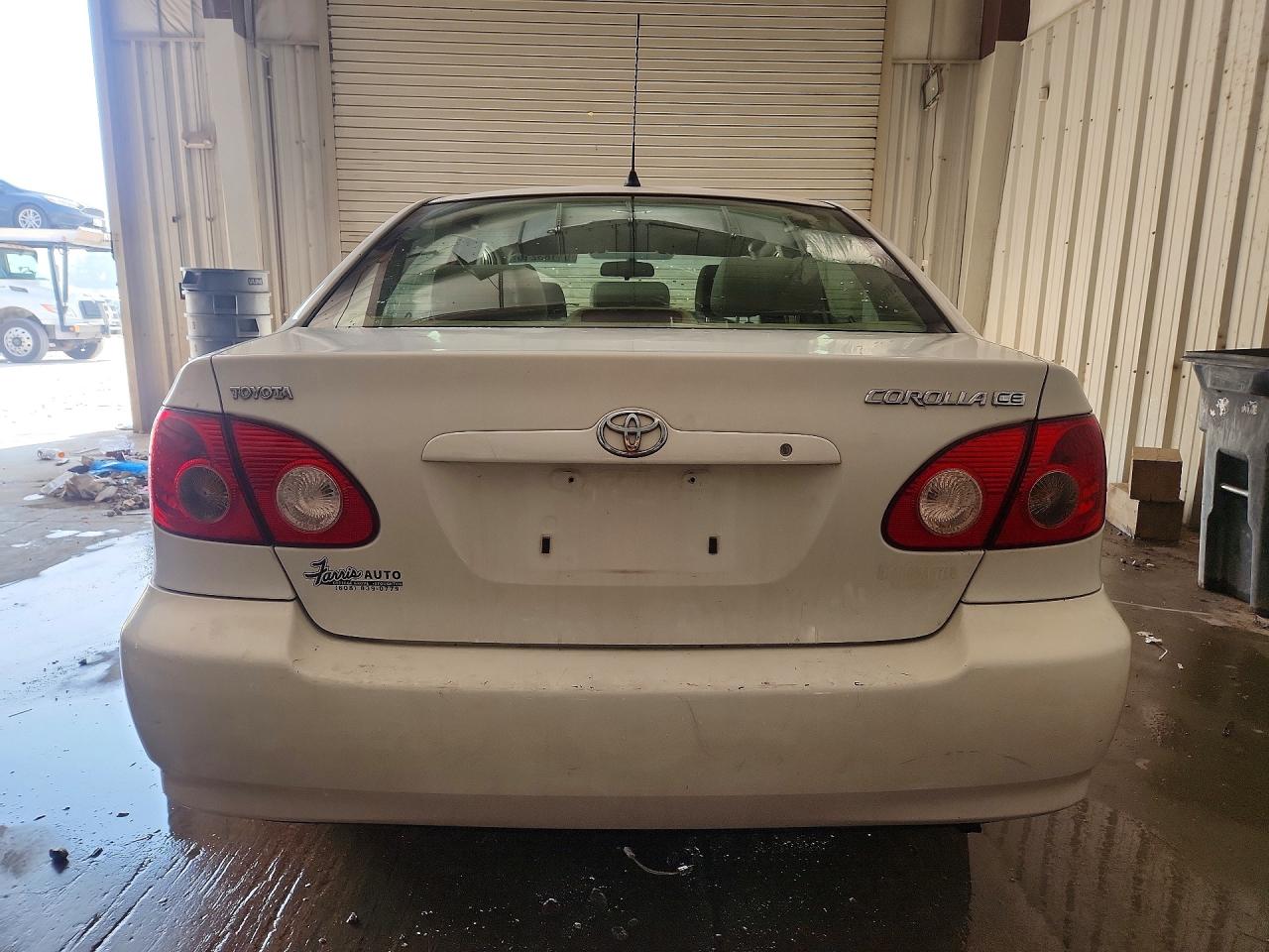 2007 Toyota Corolla Ce White vin: JTDBR32E670109937