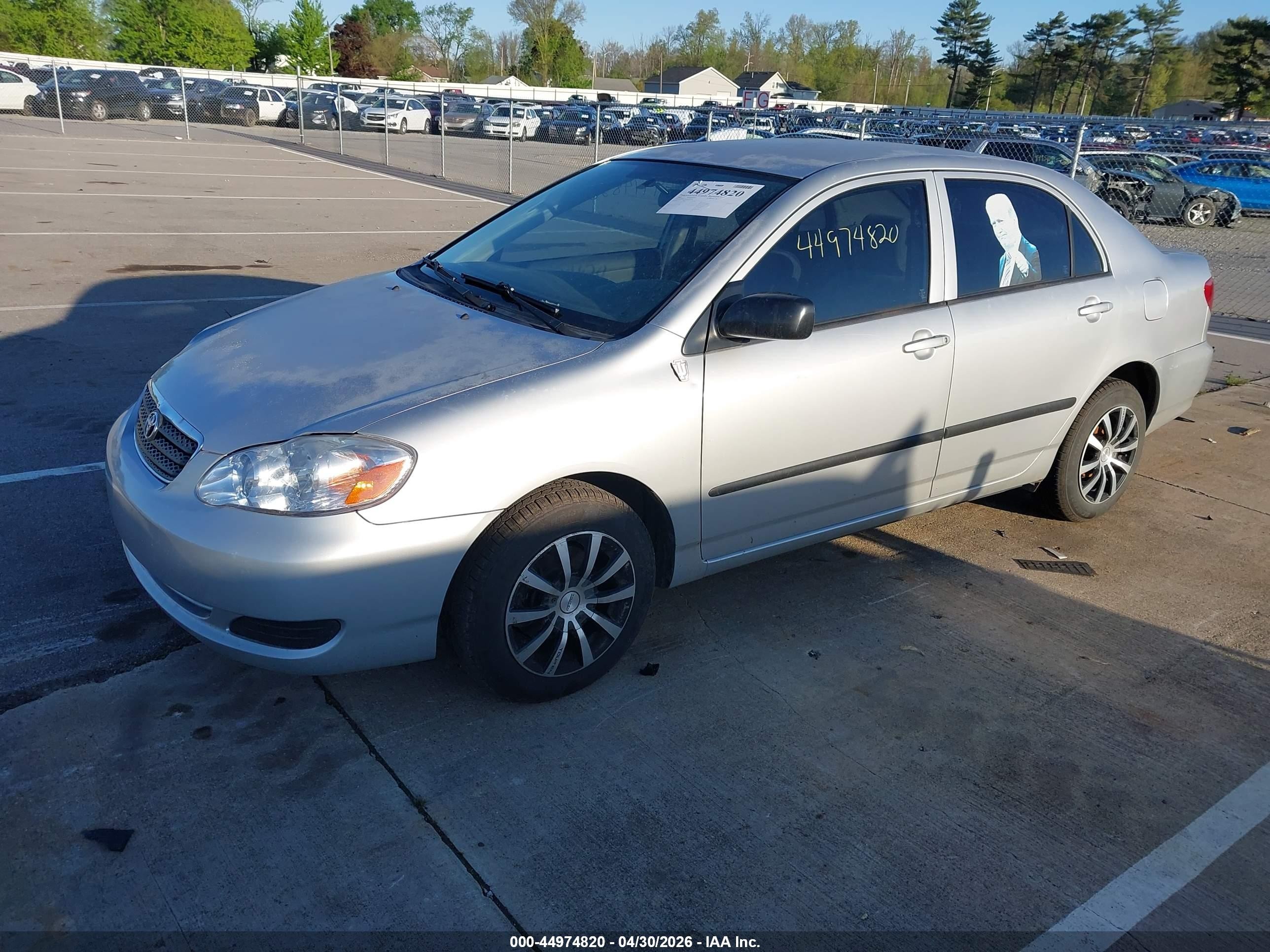 2007 Toyota Corolla Ce Silver vin: JTDBR32E670116709