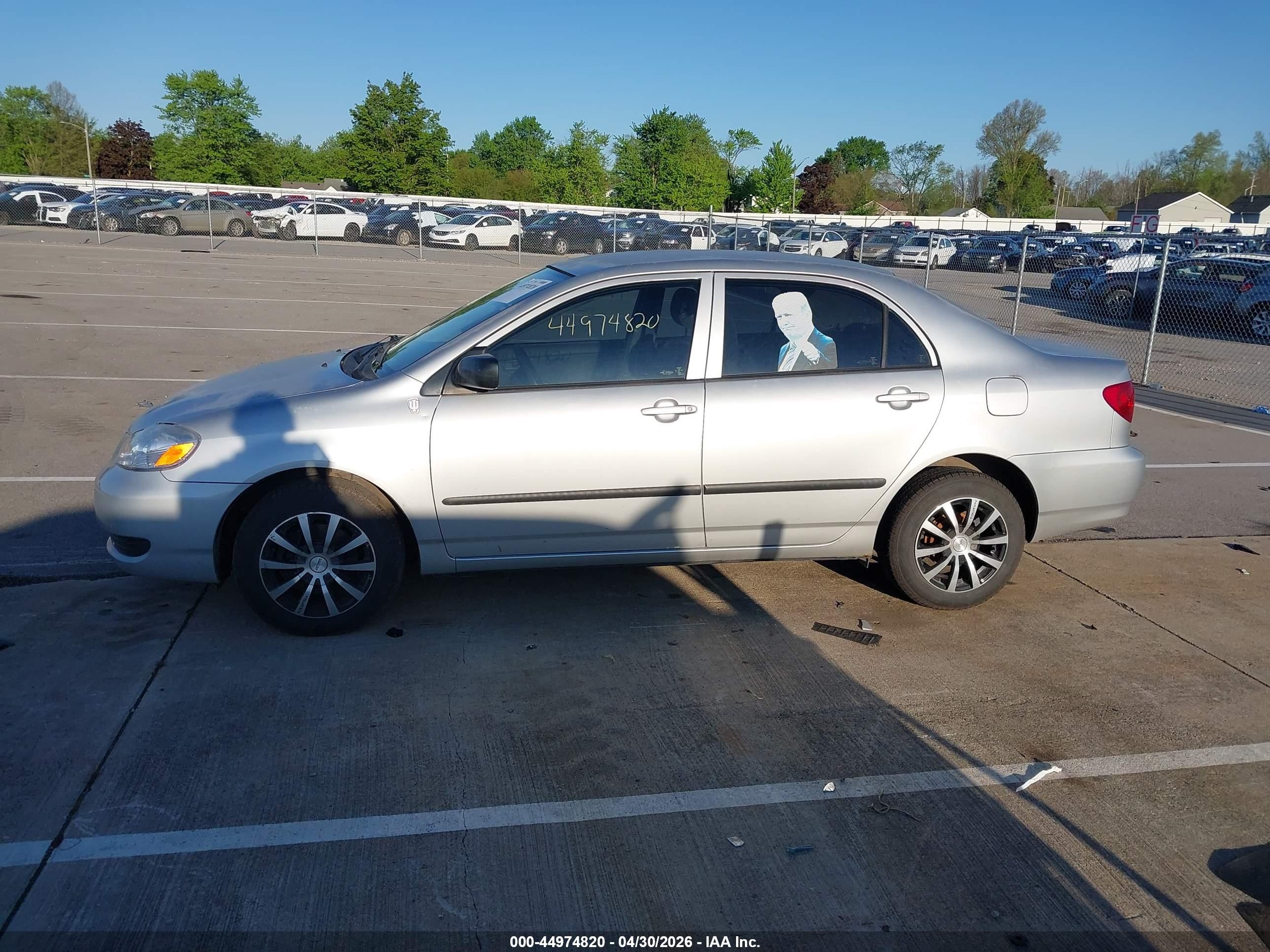 2007 Toyota Corolla Ce Silver vin: JTDBR32E670116709