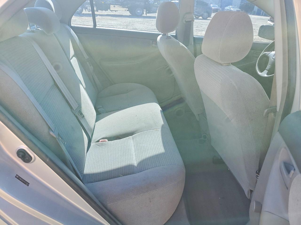 2007 Toyota Corolla Ce Серебряный vin: JTDBR32E670123319