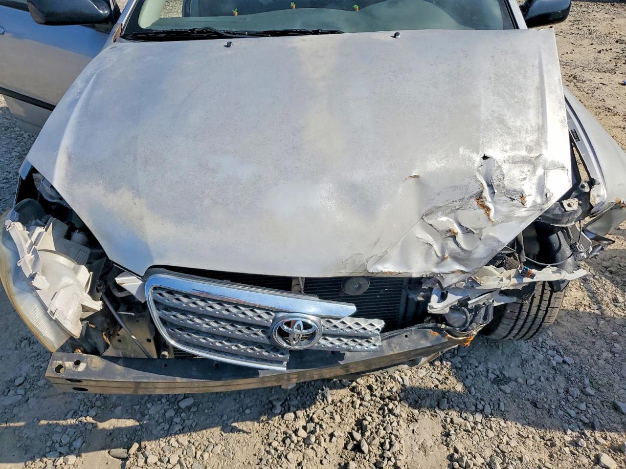 2007 Toyota Corolla Ce Серебряный vin: JTDBR32E670123319