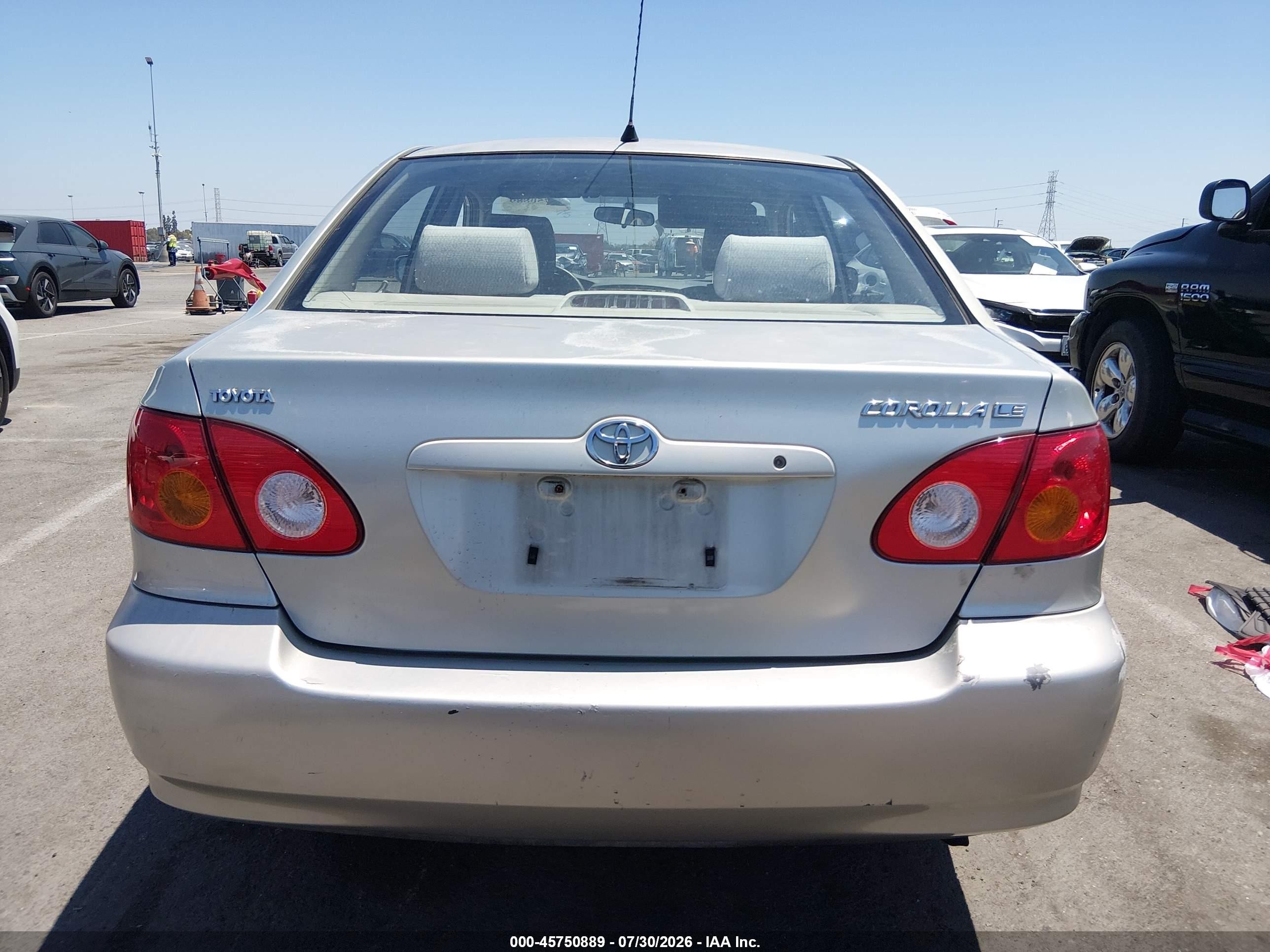 2003 Toyota Corolla Le Silver vin: JTDBR32E730007427