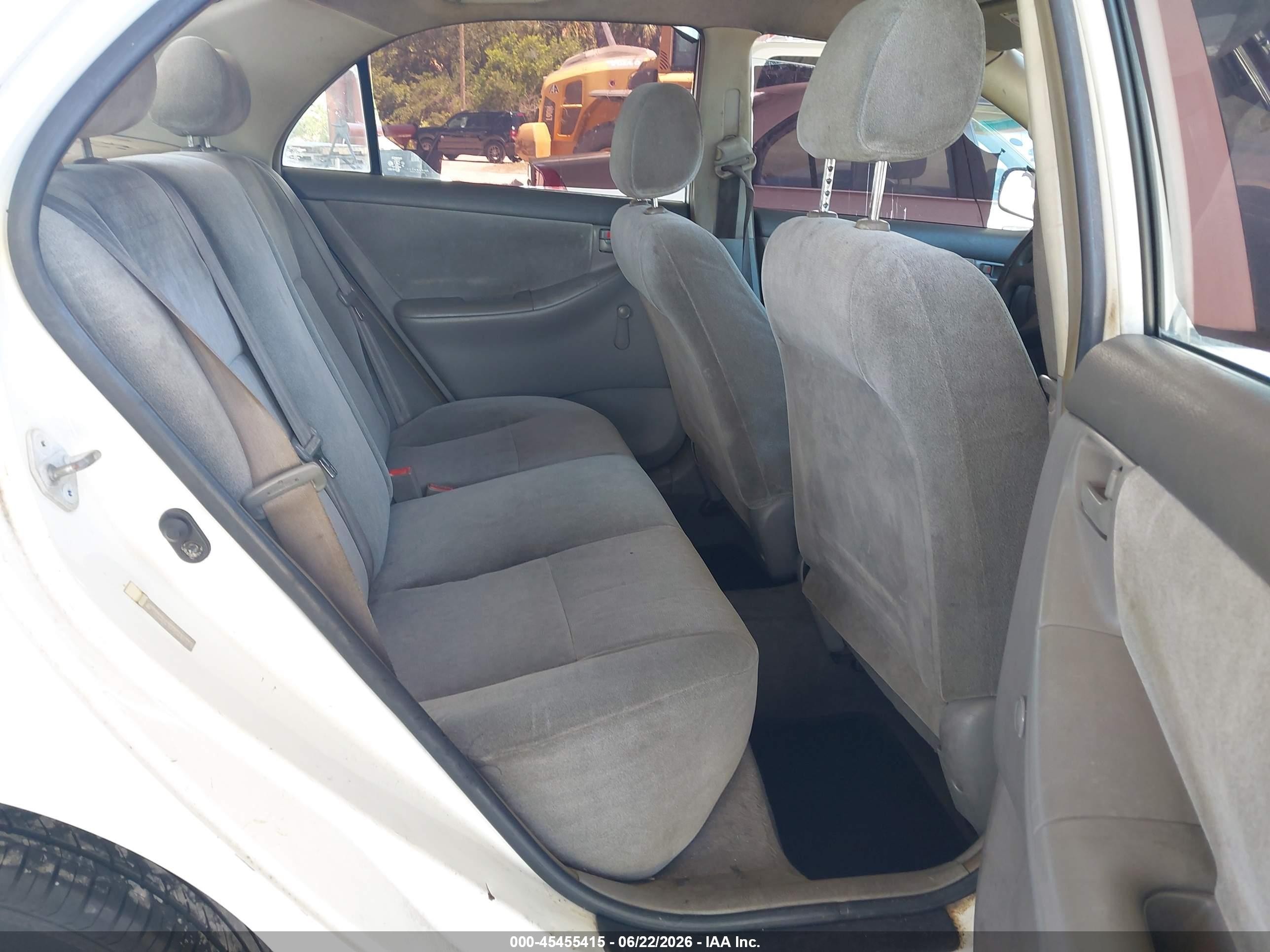 2003 Toyota Corolla Ce White vin: JTDBR32E730012384