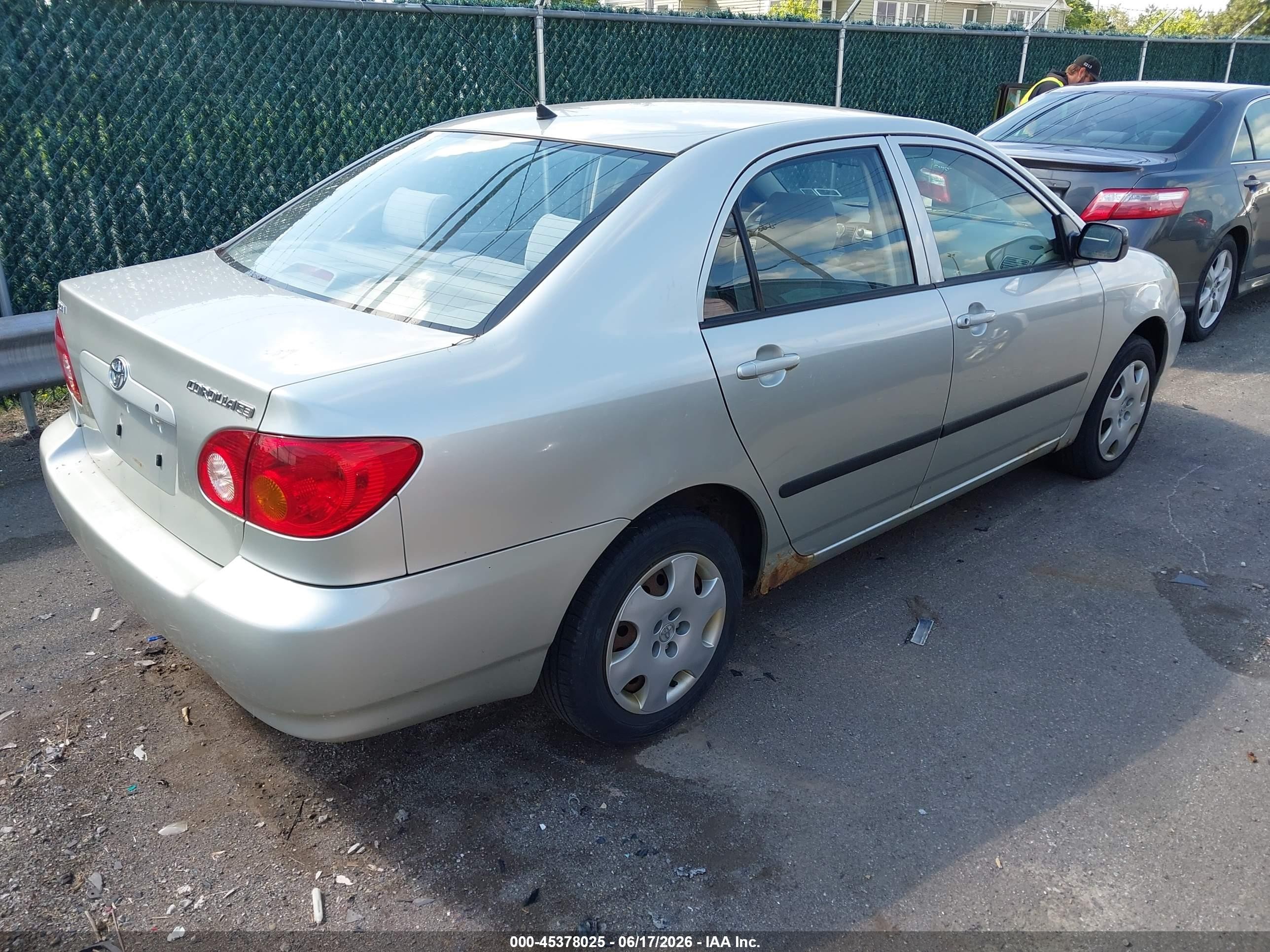 2003 Toyota Corolla Ce Серебряный vin: JTDBR32E730029301