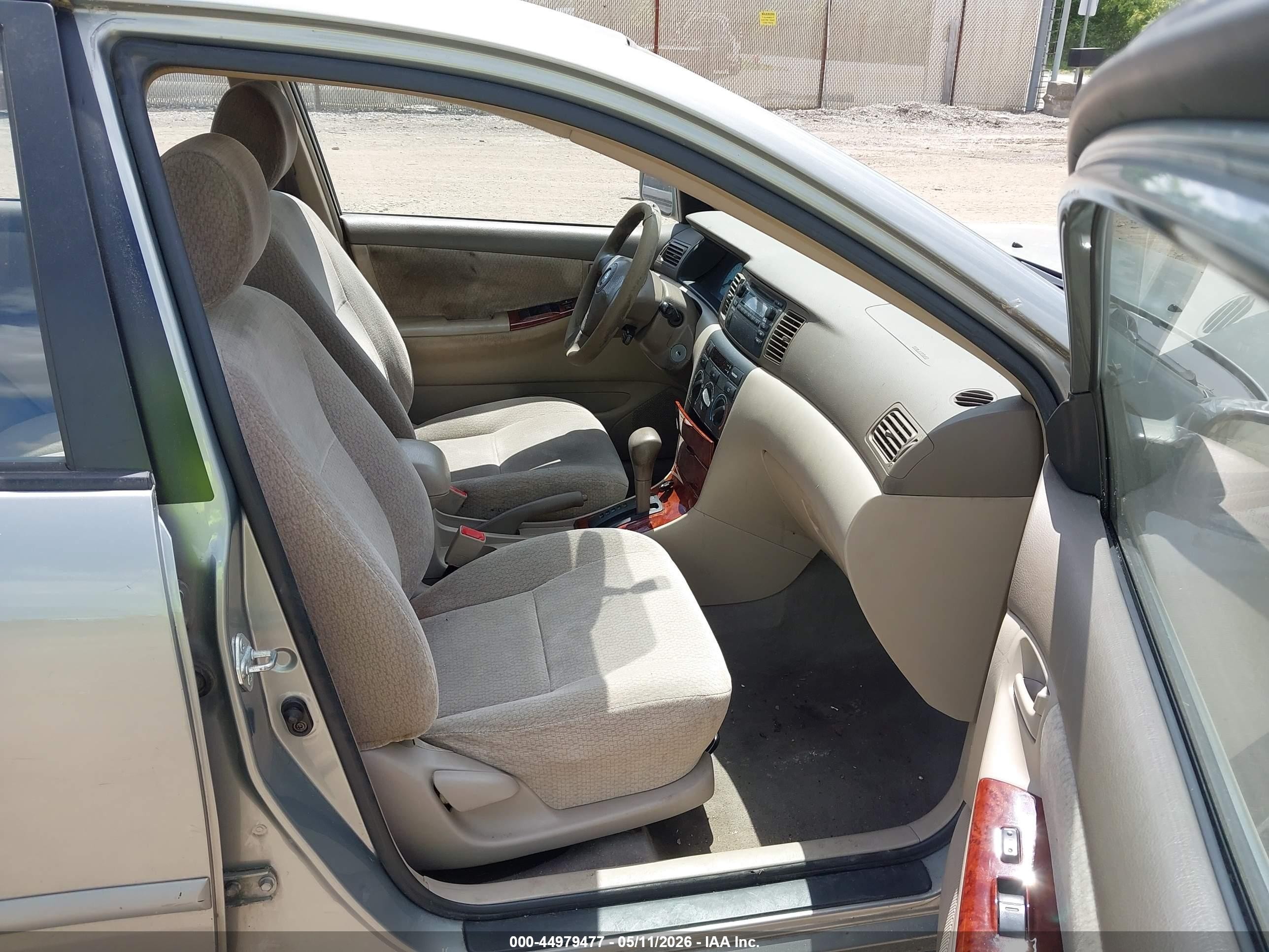 2003 Toyota Corolla Le Gray vin: JTDBR32E730038645