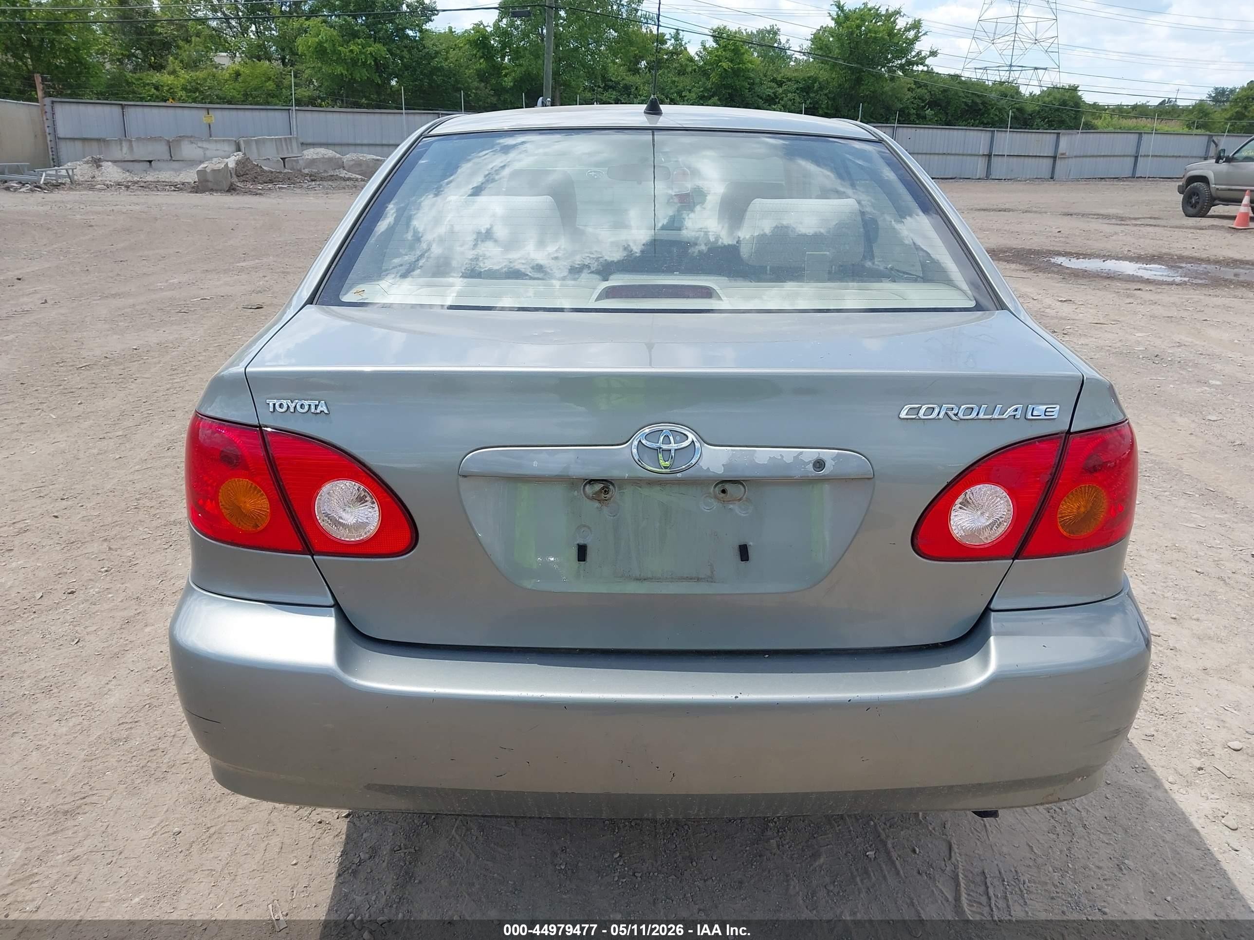 2003 Toyota Corolla Le Gray vin: JTDBR32E730038645