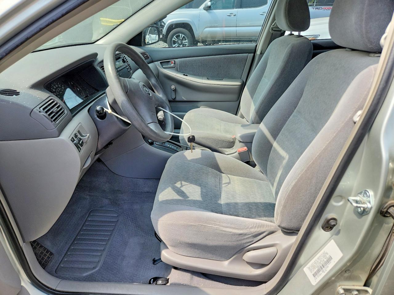 2003 Toyota Corolla Ce Silver vin: JTDBR32E732004192