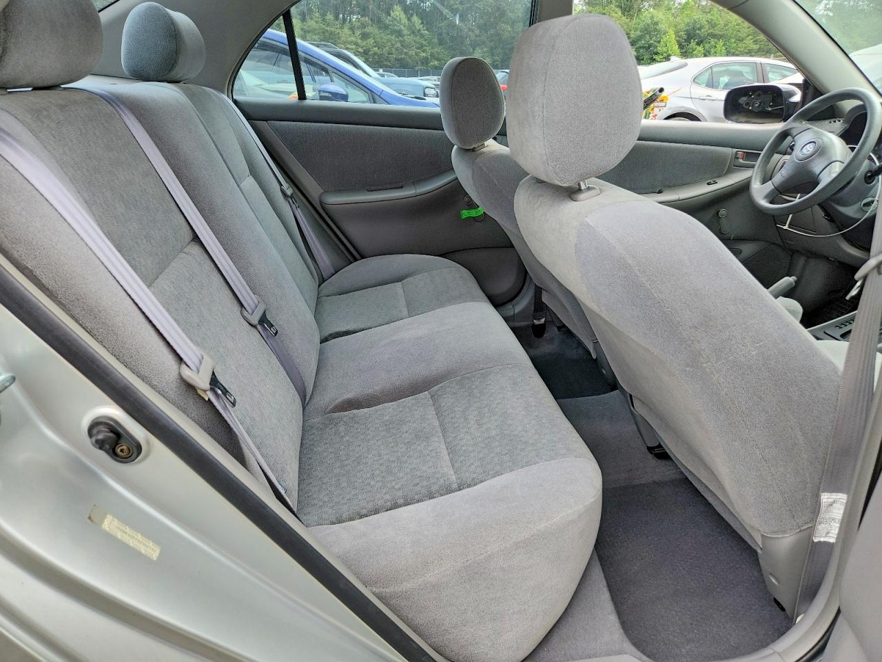 2003 Toyota Corolla Ce Silver vin: JTDBR32E732004192