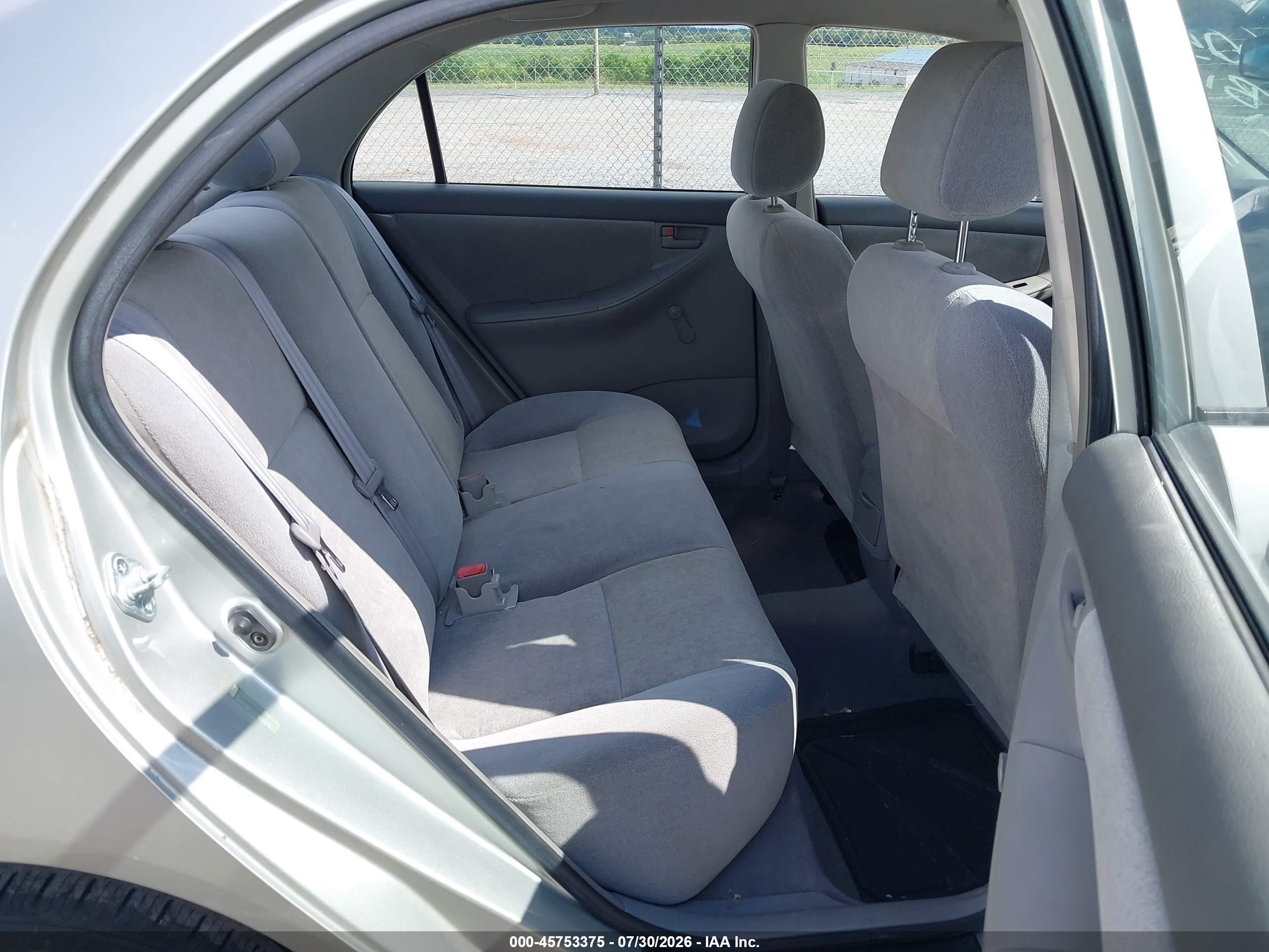 2003 Toyota Corolla Ce Silver vin: JTDBR32E732013894