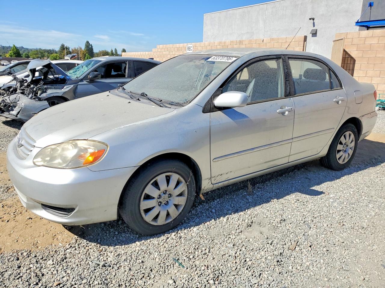 2004 Toyota Corolla Le Silver vin: JTDBR32E742020233