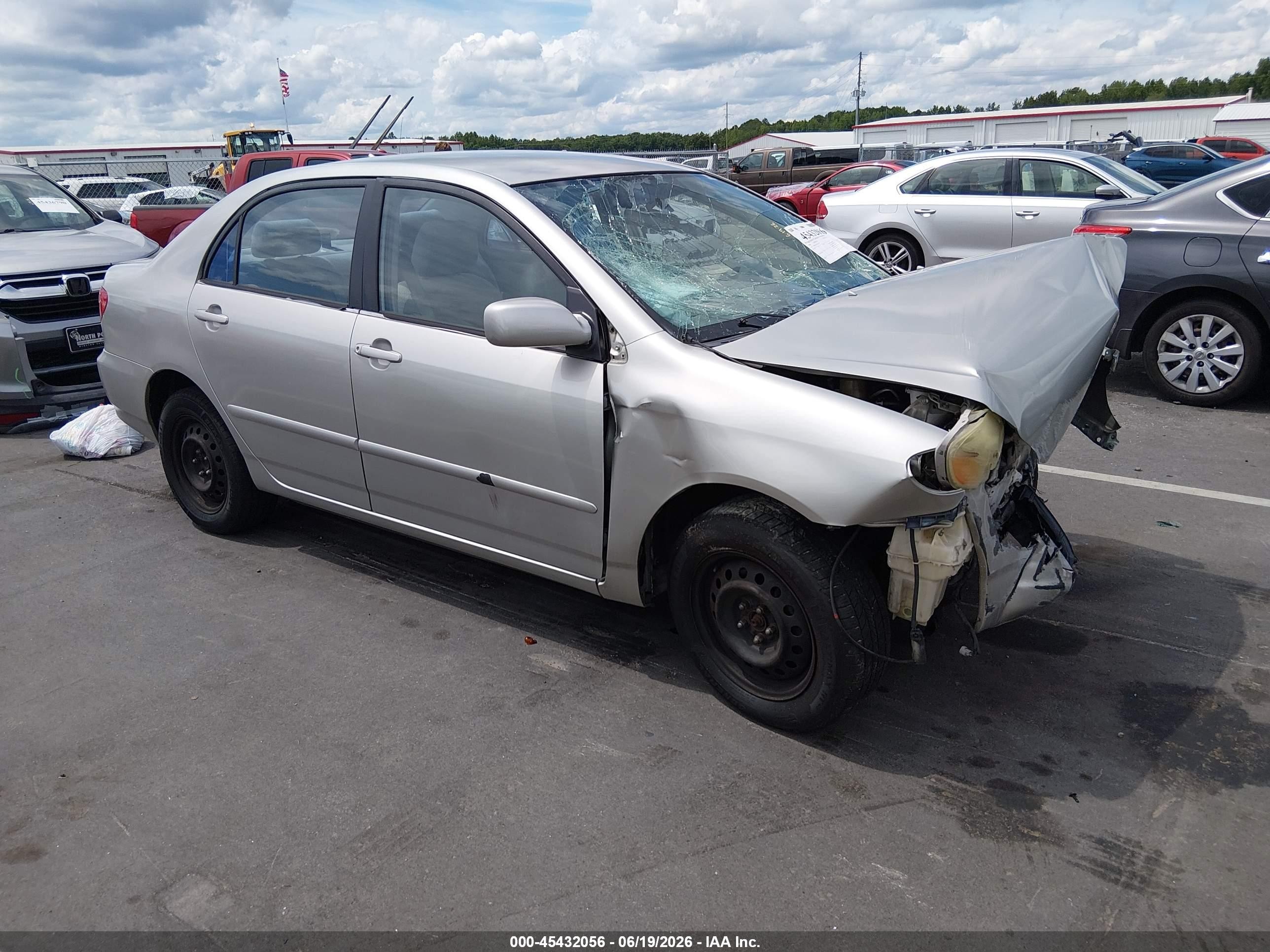 2004 Toyota Corolla Le Silver vin: JTDBR32E742031975