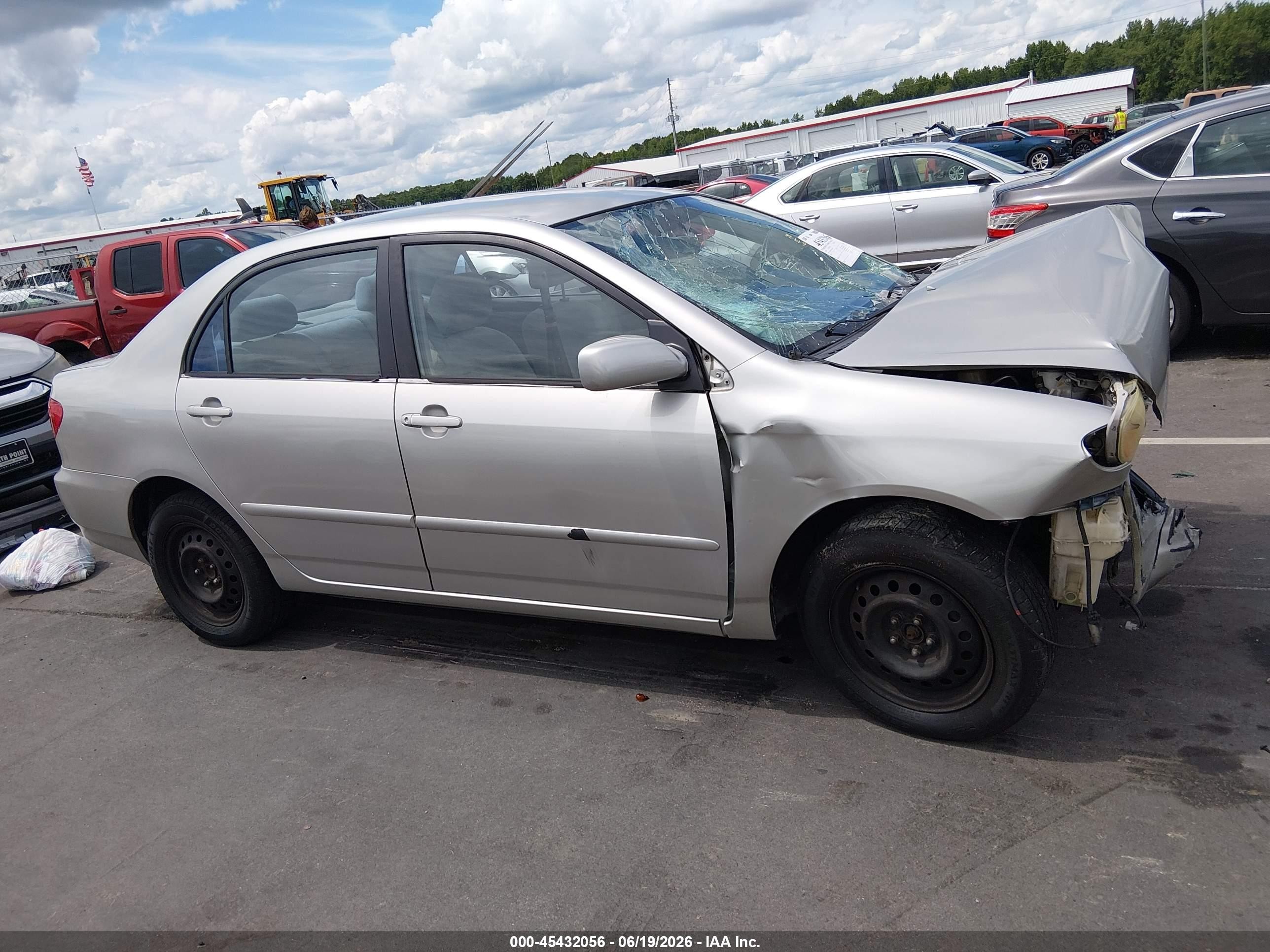 2004 Toyota Corolla Le Серебряный vin: JTDBR32E742031975