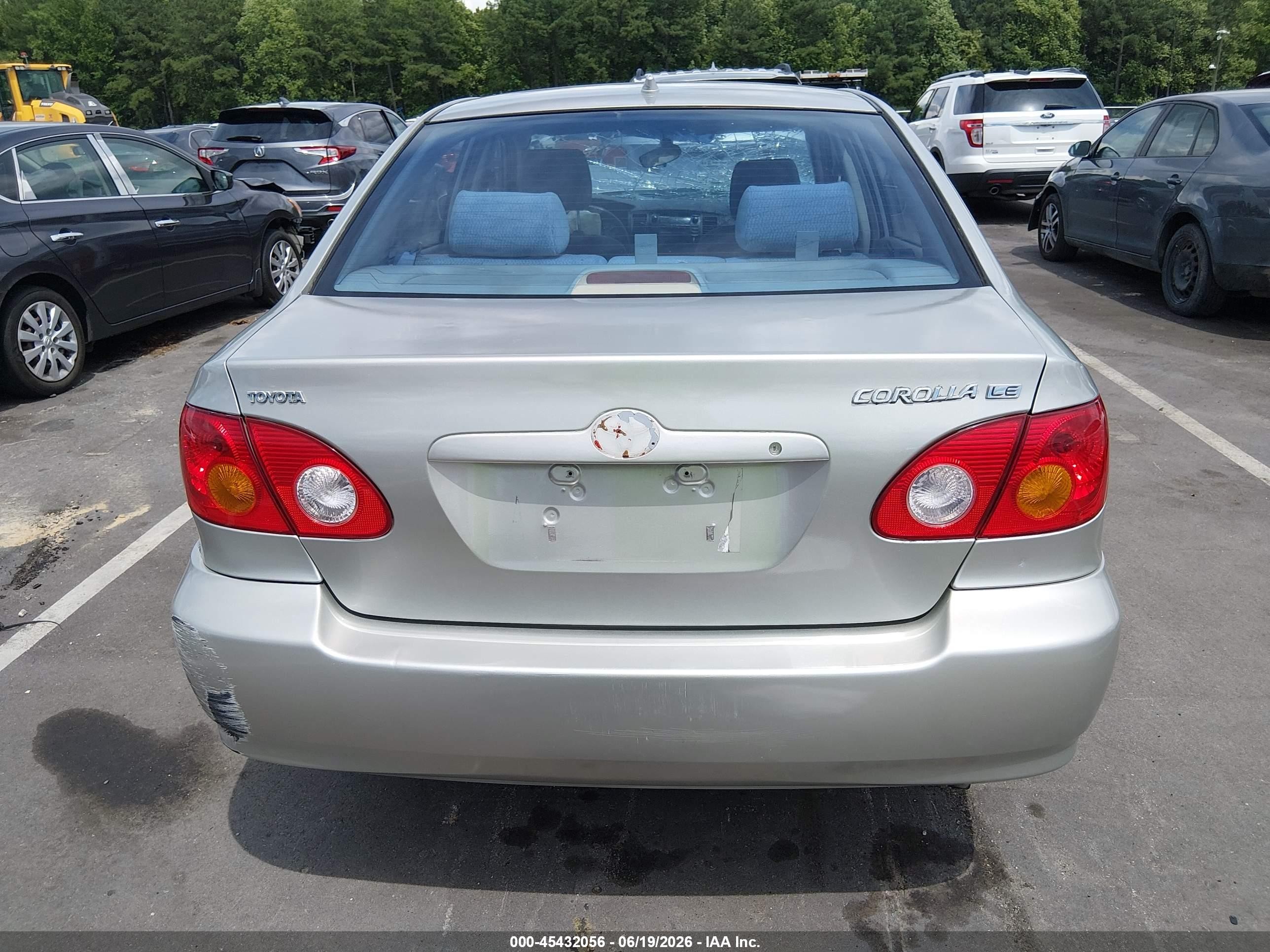 2004 Toyota Corolla Le Серебряный vin: JTDBR32E742031975