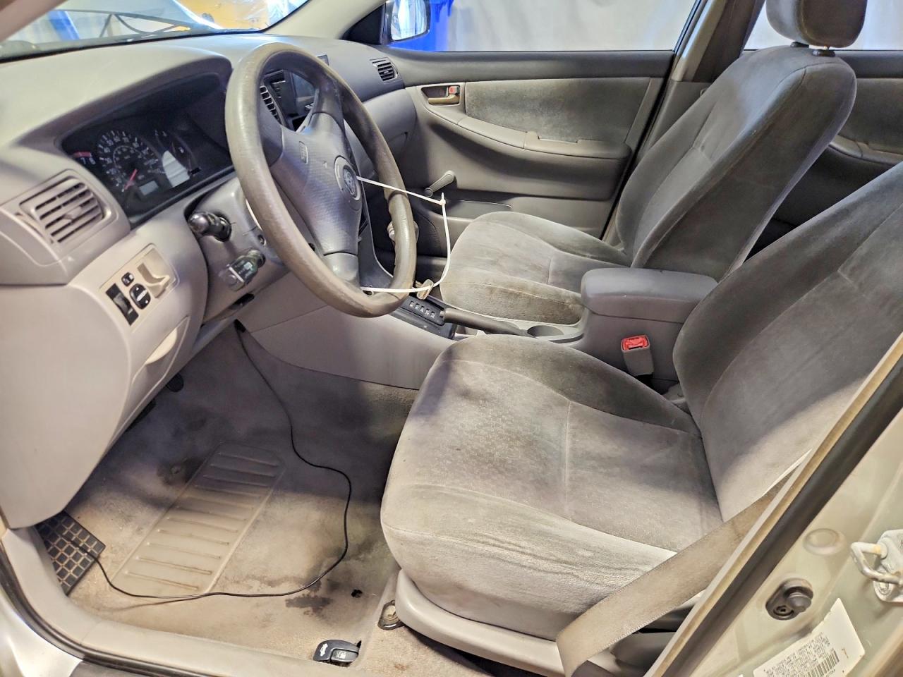 2004 Toyota Corolla Ce Silver vin: JTDBR32E742033855