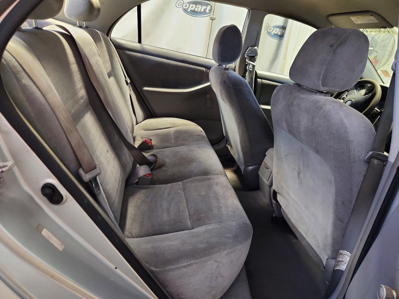 2004 Toyota Corolla Ce Silver vin: JTDBR32E742033855