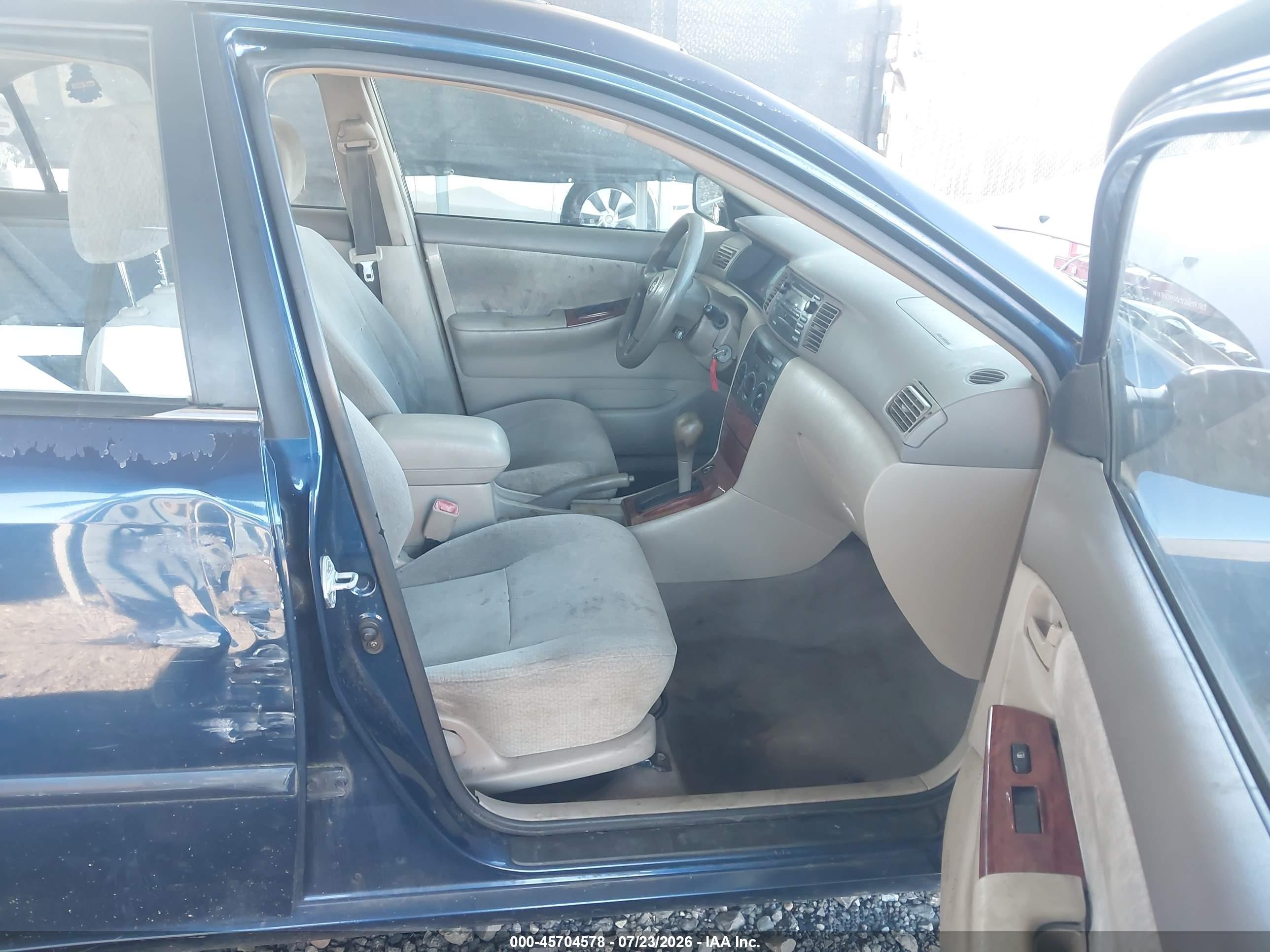 2004 Toyota Corolla Le Blue vin: JTDBR32E742033919