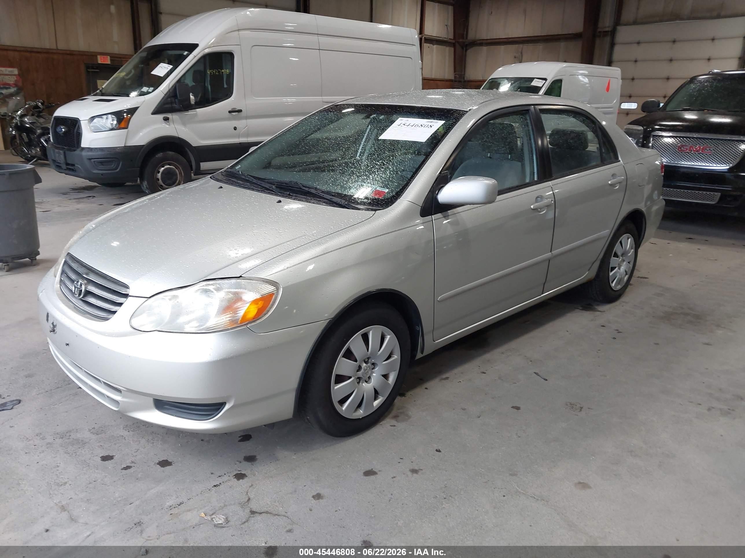 2004 Toyota Corolla Le Silver vin: JTDBR32E742035413