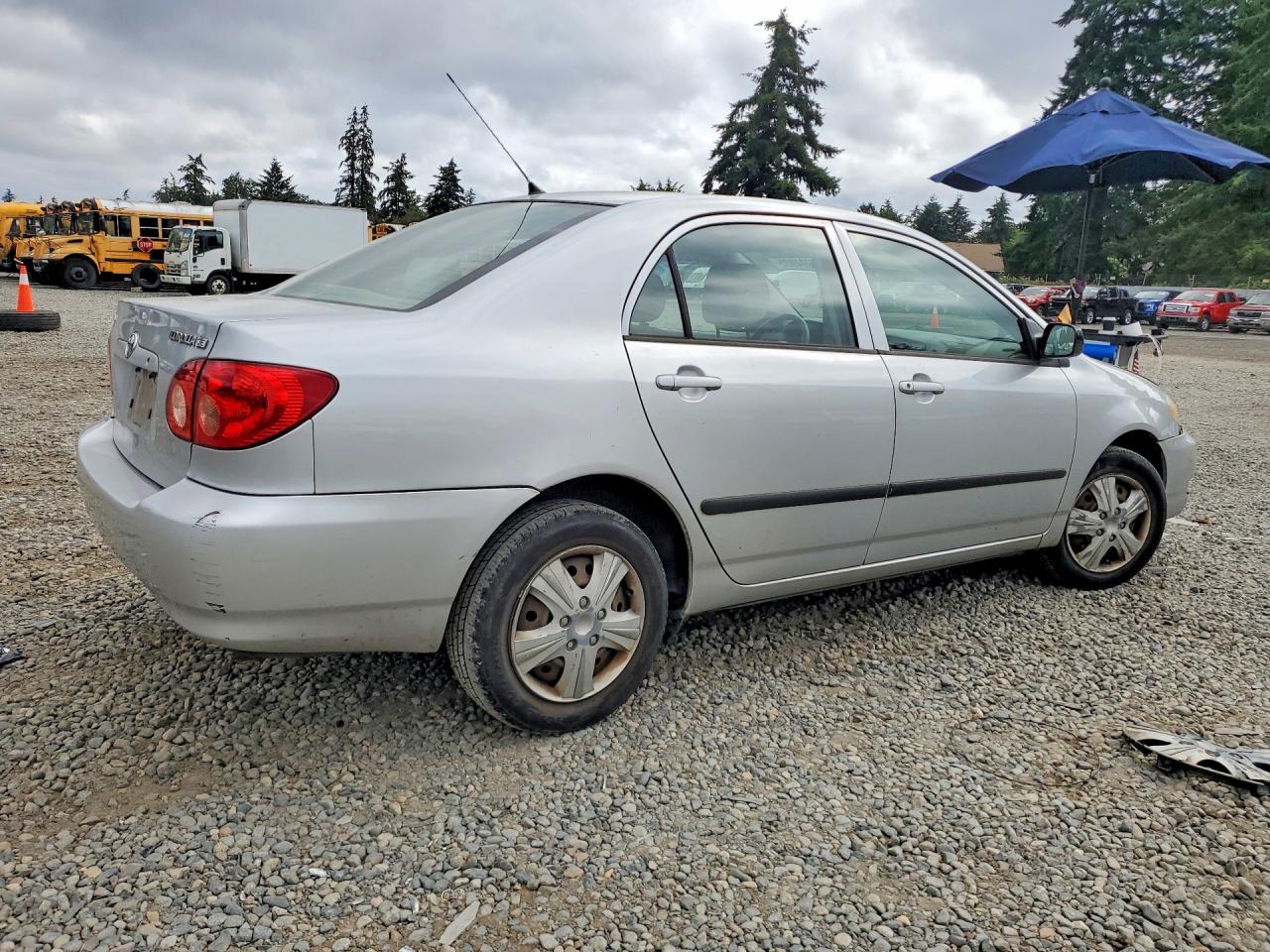 2005 Toyota Corolla Ce Silver vin: JTDBR32E750054508