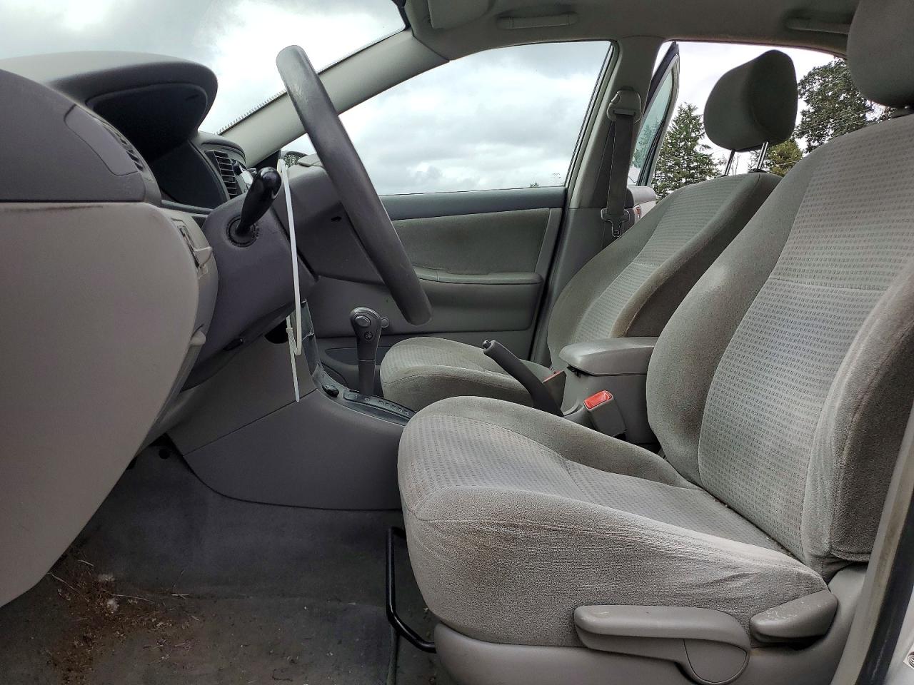 2005 Toyota Corolla Ce Silver vin: JTDBR32E750054508
