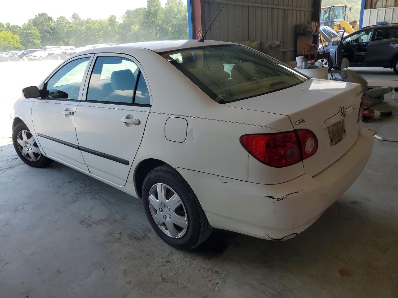 2005 Toyota Corolla Ce White vin: JTDBR32E752048986