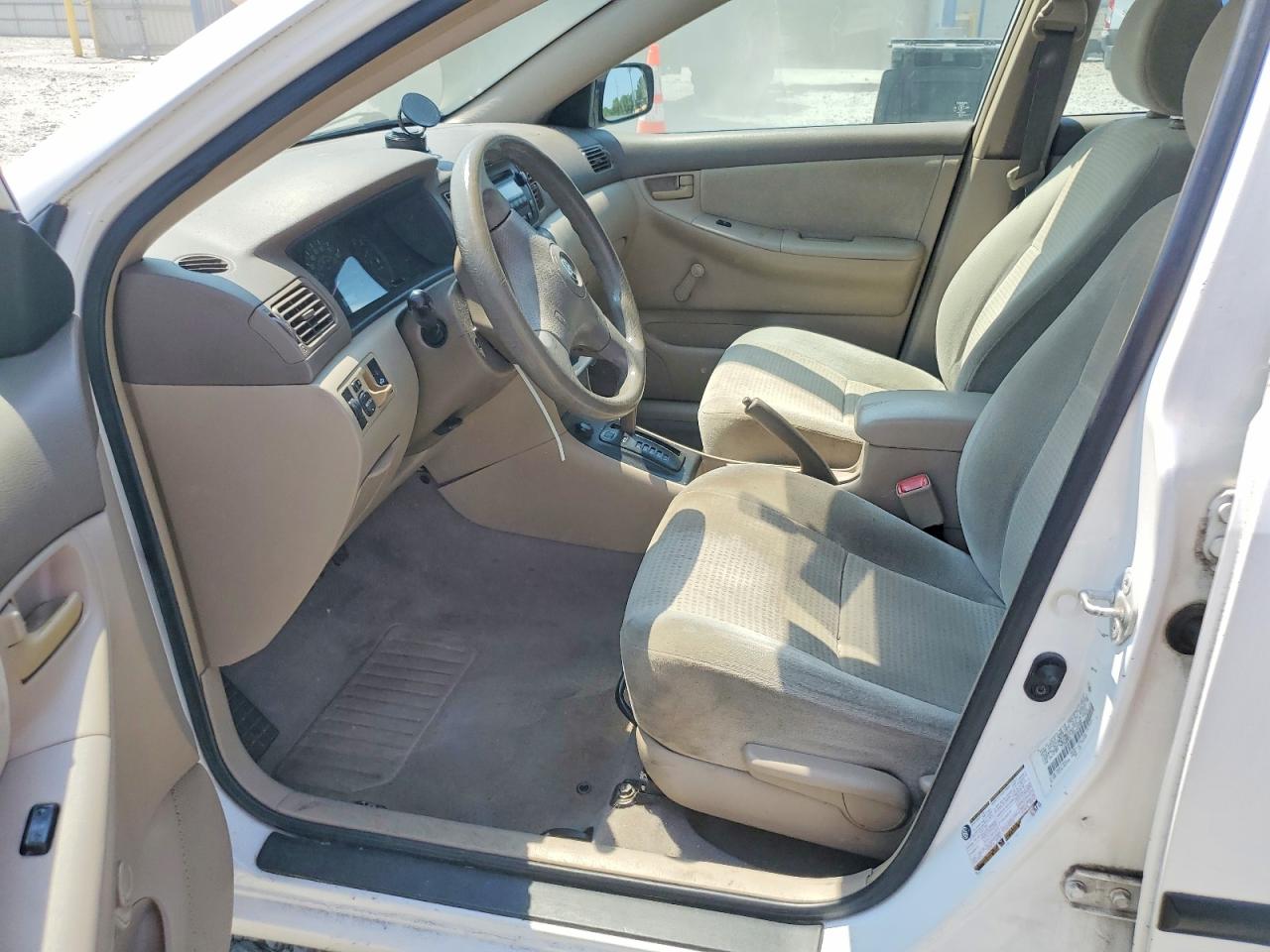 2005 Toyota Corolla Ce White vin: JTDBR32E752048986