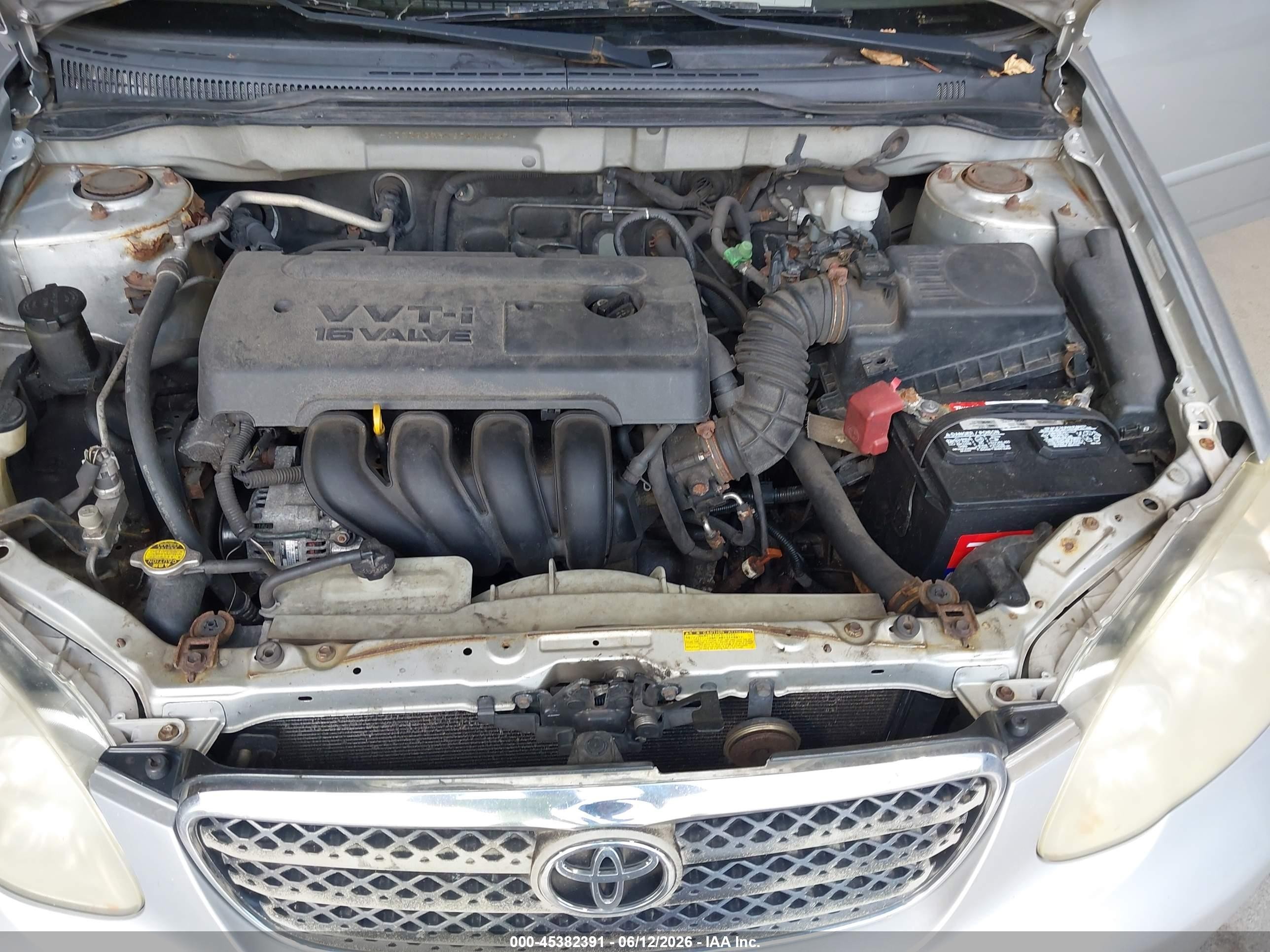 2005 Toyota Corolla Le Silver vin: JTDBR32E752056067