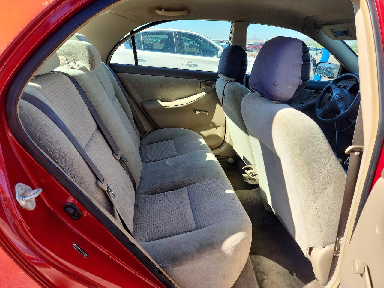 2005 Toyota Corolla Ce Red vin: JTDBR32E752065965