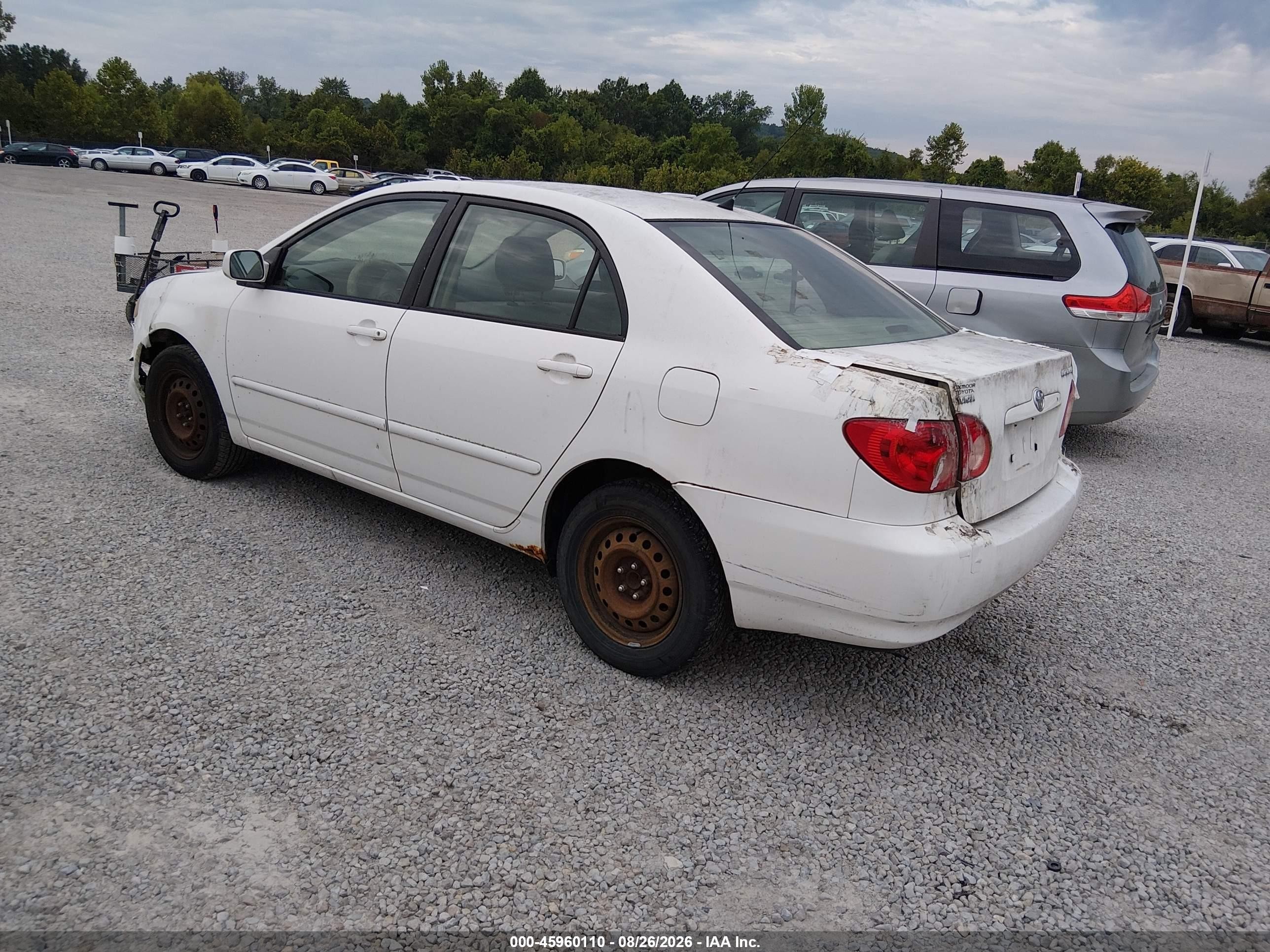 2006 Toyota Corolla Le White vin: JTDBR32E760071066