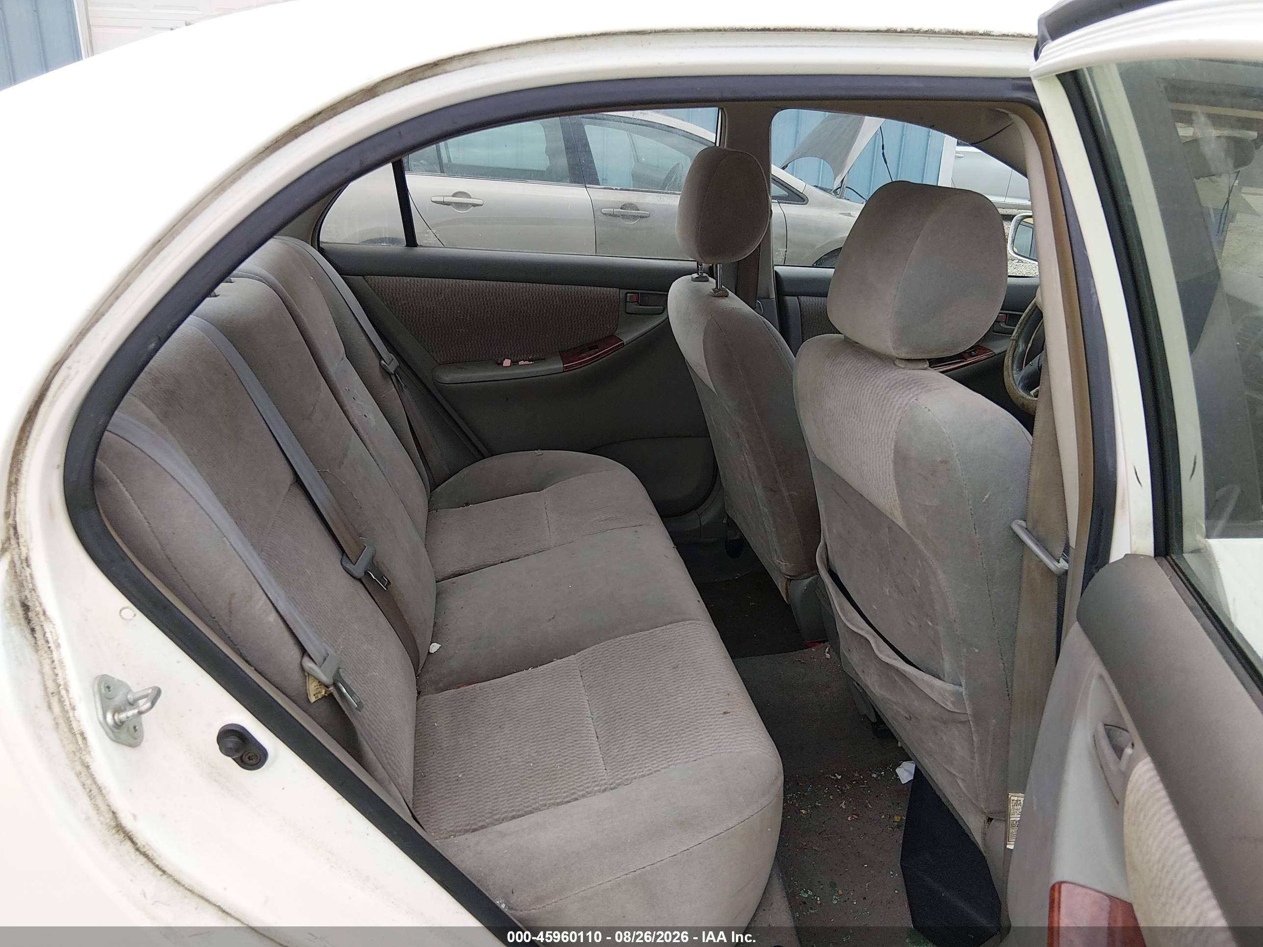 2006 Toyota Corolla Le White vin: JTDBR32E760071066