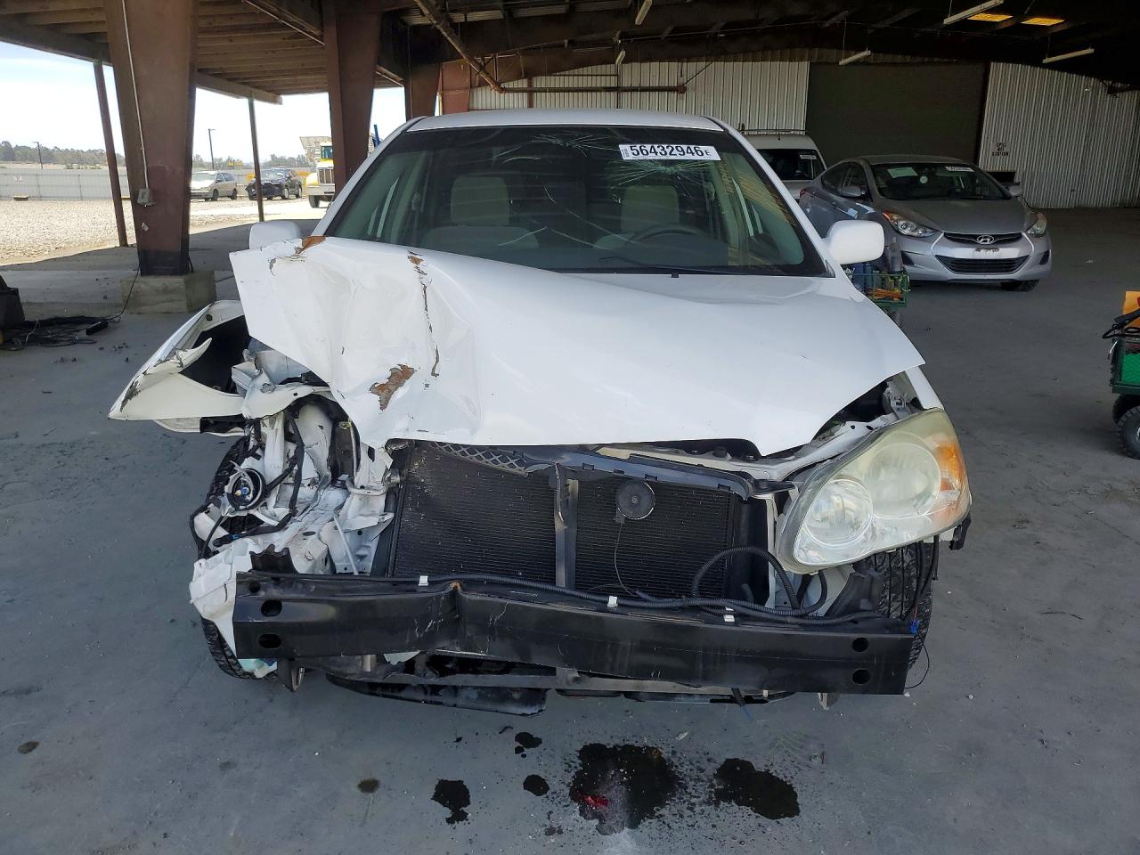 2006 Toyota Corolla Le White vin: JTDBR32E760077045
