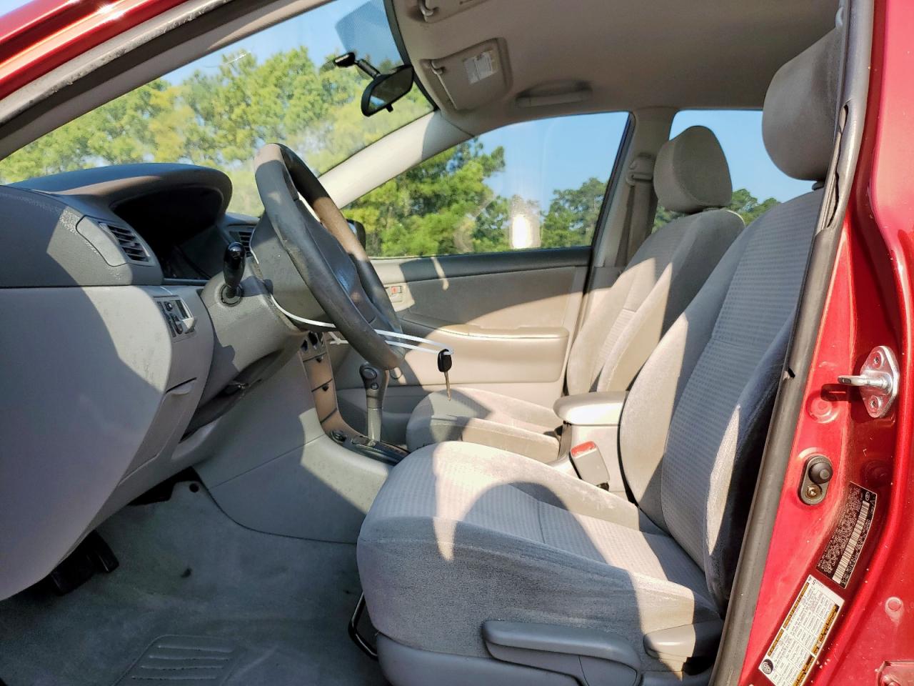 2006 Toyota Corolla Ce Red vin: JTDBR32E760077224