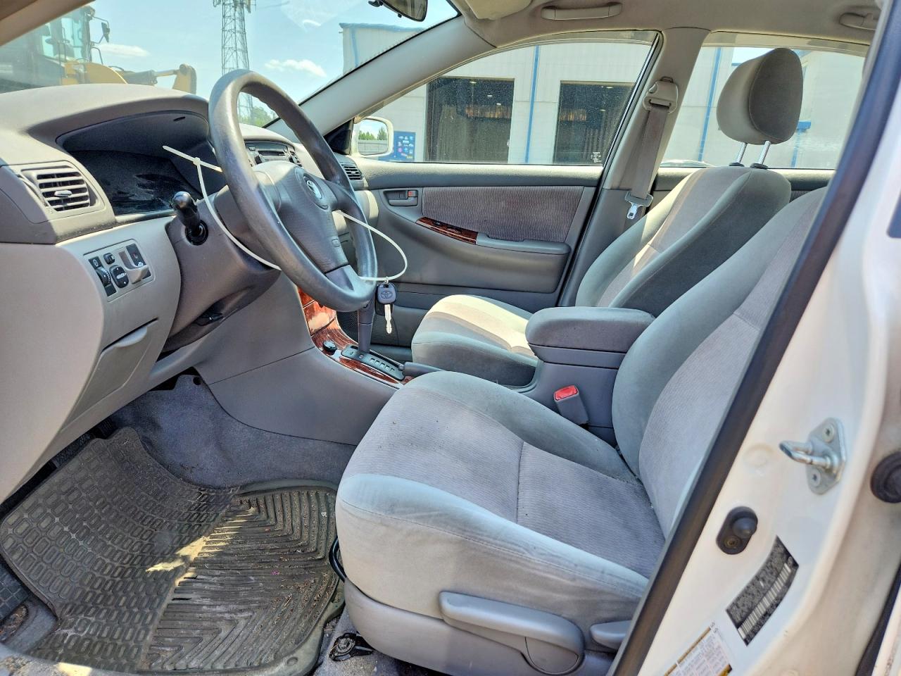 2006 Toyota Corolla Le Белый vin: JTDBR32E760087784