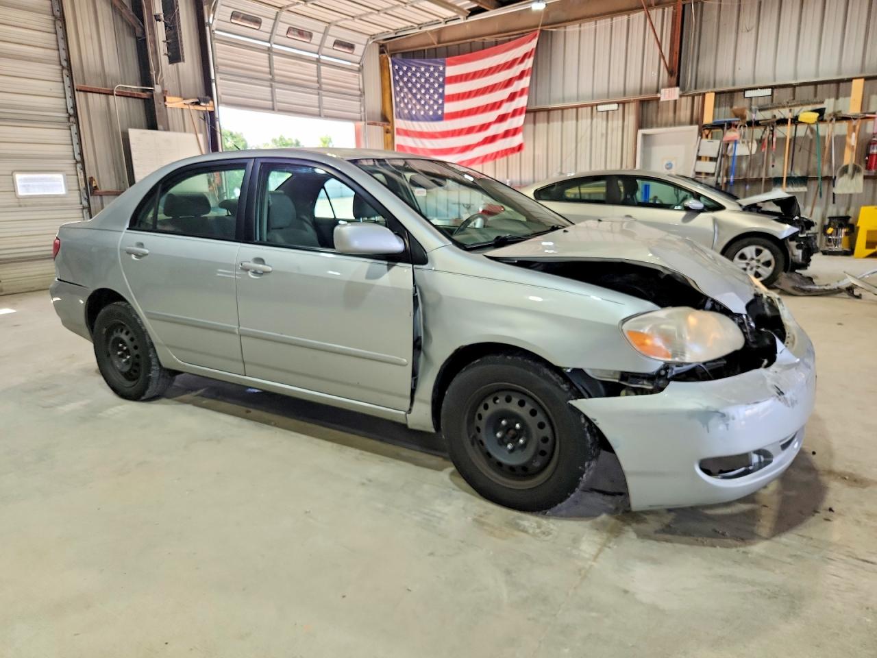 2006 Toyota Corolla Le Серебряный vin: JTDBR32E760093195
