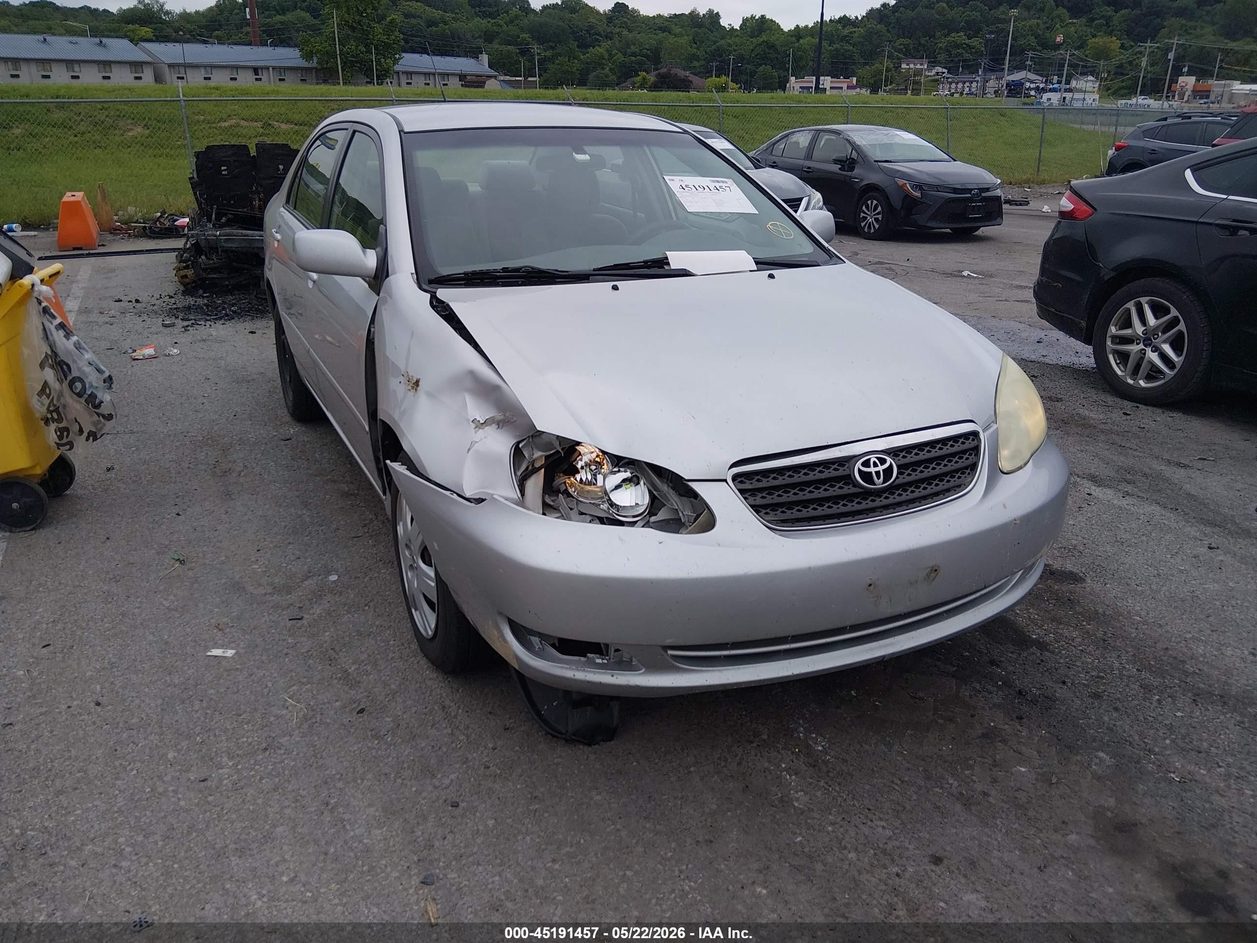 2007 Toyota Corolla Le Gray vin: JTDBR32E770107419