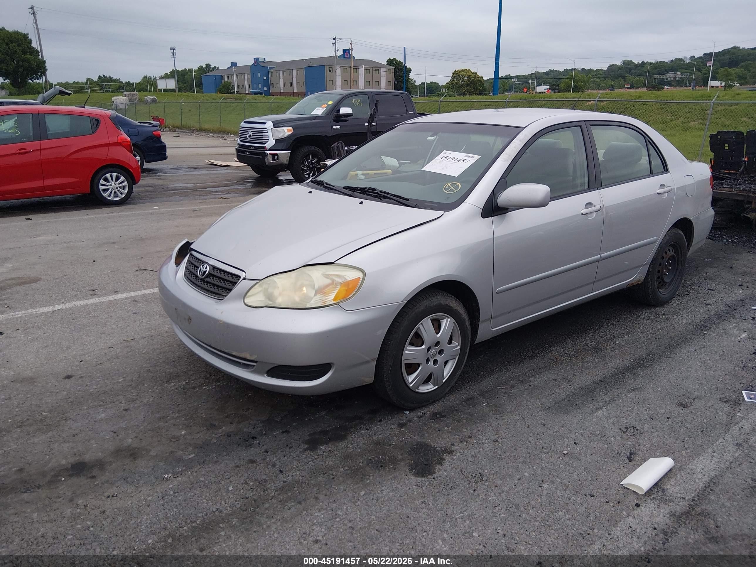 2007 Toyota Corolla Le Gray vin: JTDBR32E770107419