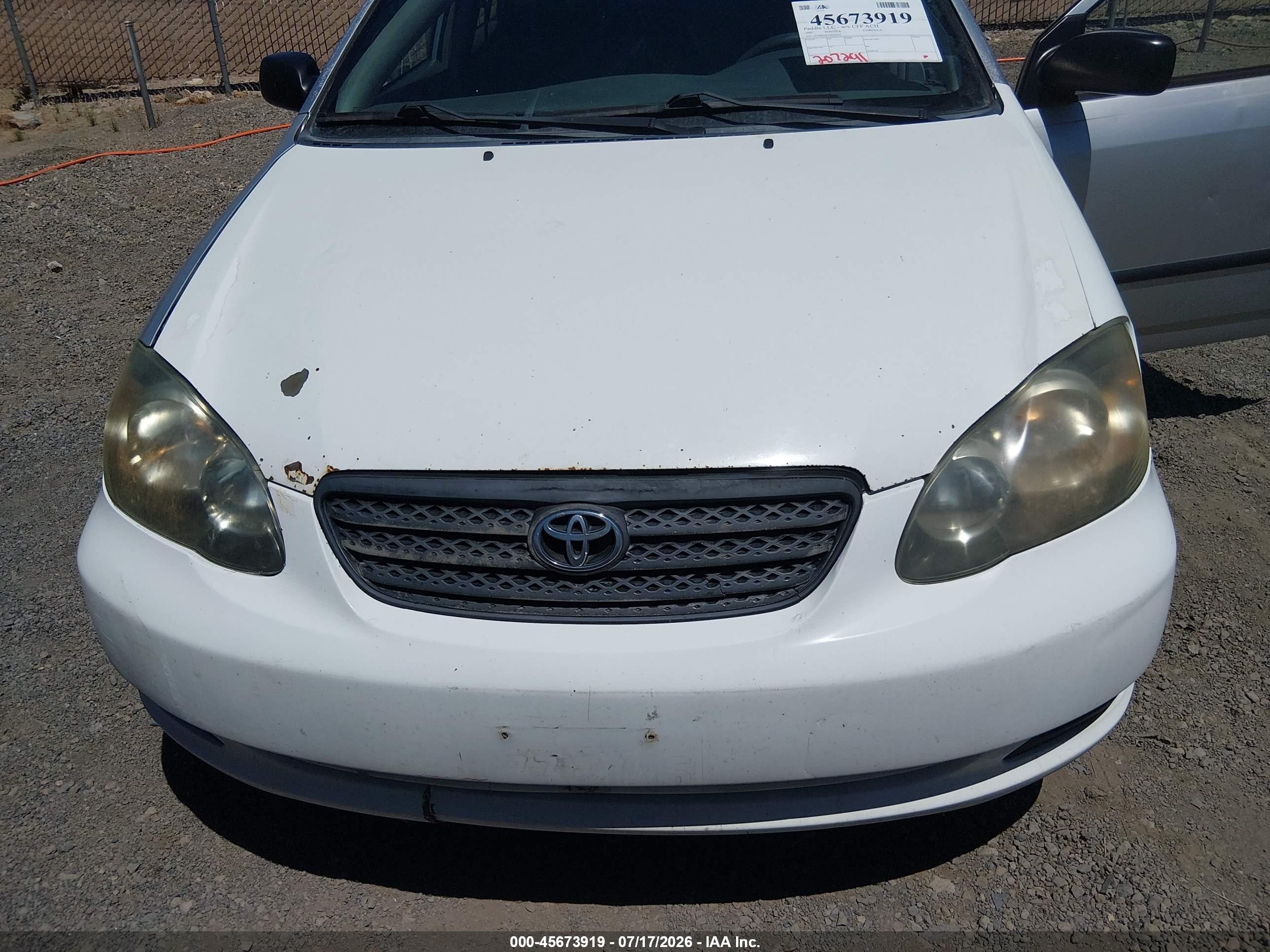 2007 Toyota Corolla Ce Silver vin: JTDBR32E770125922