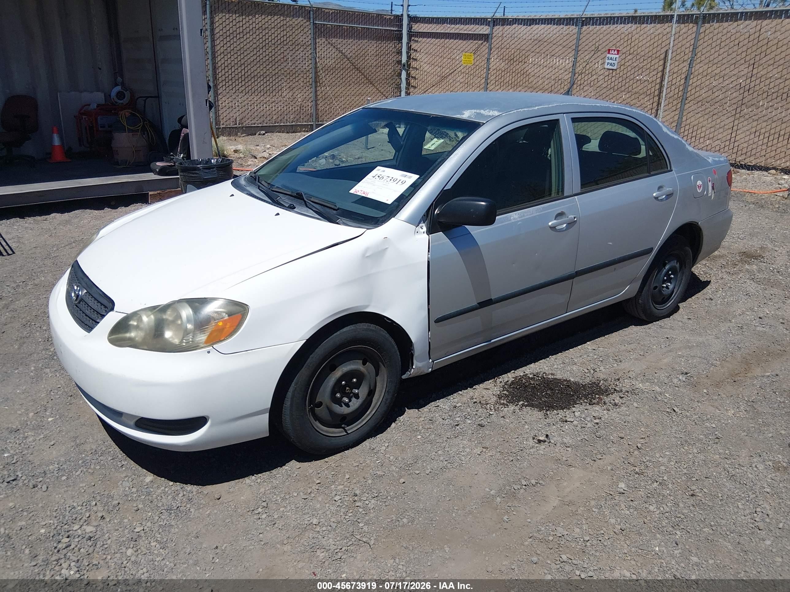 2007 Toyota Corolla Ce Silver vin: JTDBR32E770125922