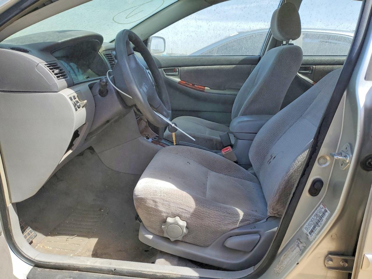 2003 Toyota Corolla Ce Silver vin: JTDBR32E830018484
