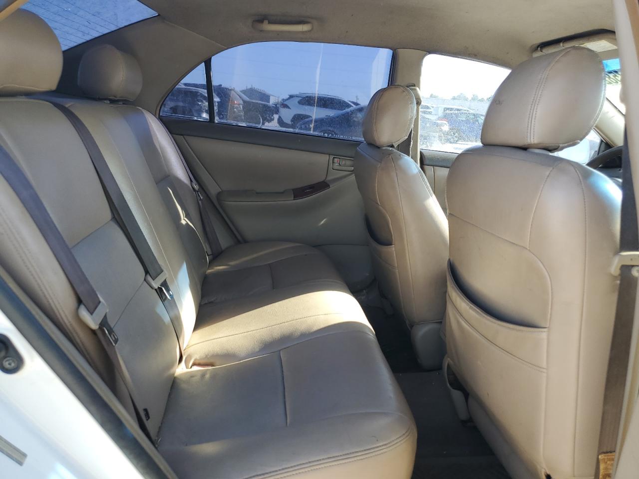 2003 Toyota Corolla Ce White vin: JTDBR32E830032241