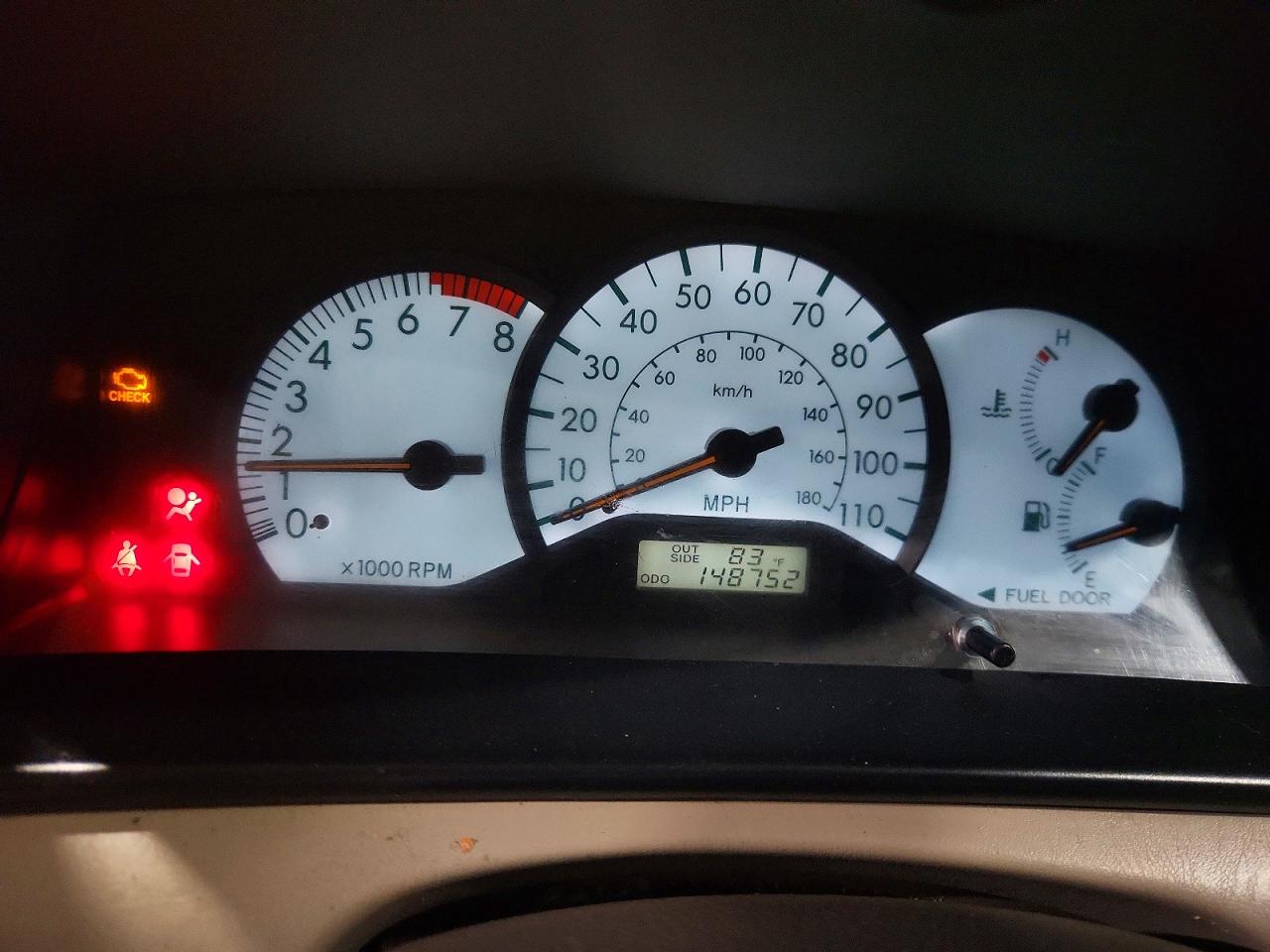 2003 Toyota Corolla Le Красный vin: JTDBR32E830034670
