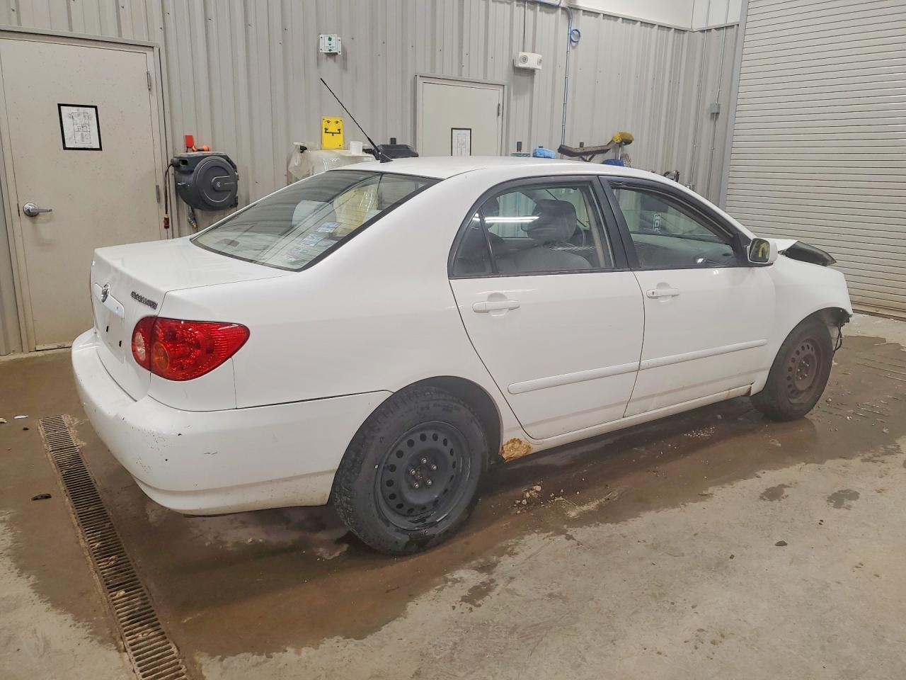 2003 Toyota Corolla Белый vin: JTDBR32E830045393