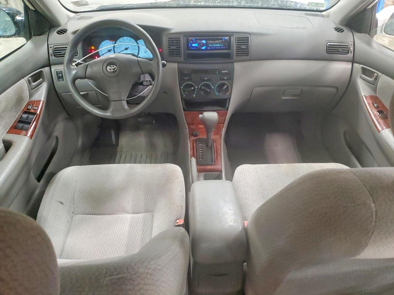 2003 Toyota Corolla Белый vin: JTDBR32E830045393