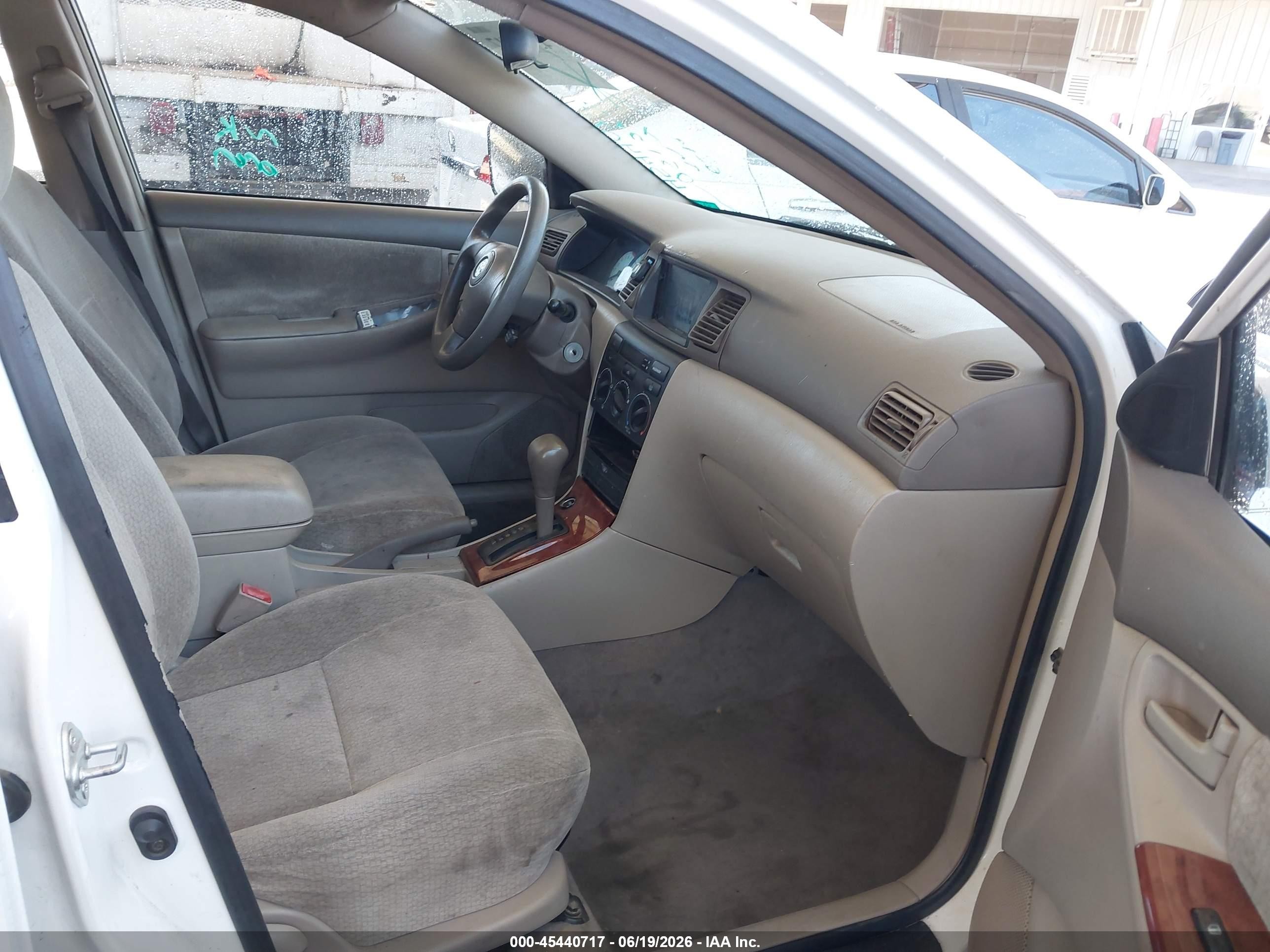 2003 Toyota Corolla Le White vin: JTDBR32E830051243