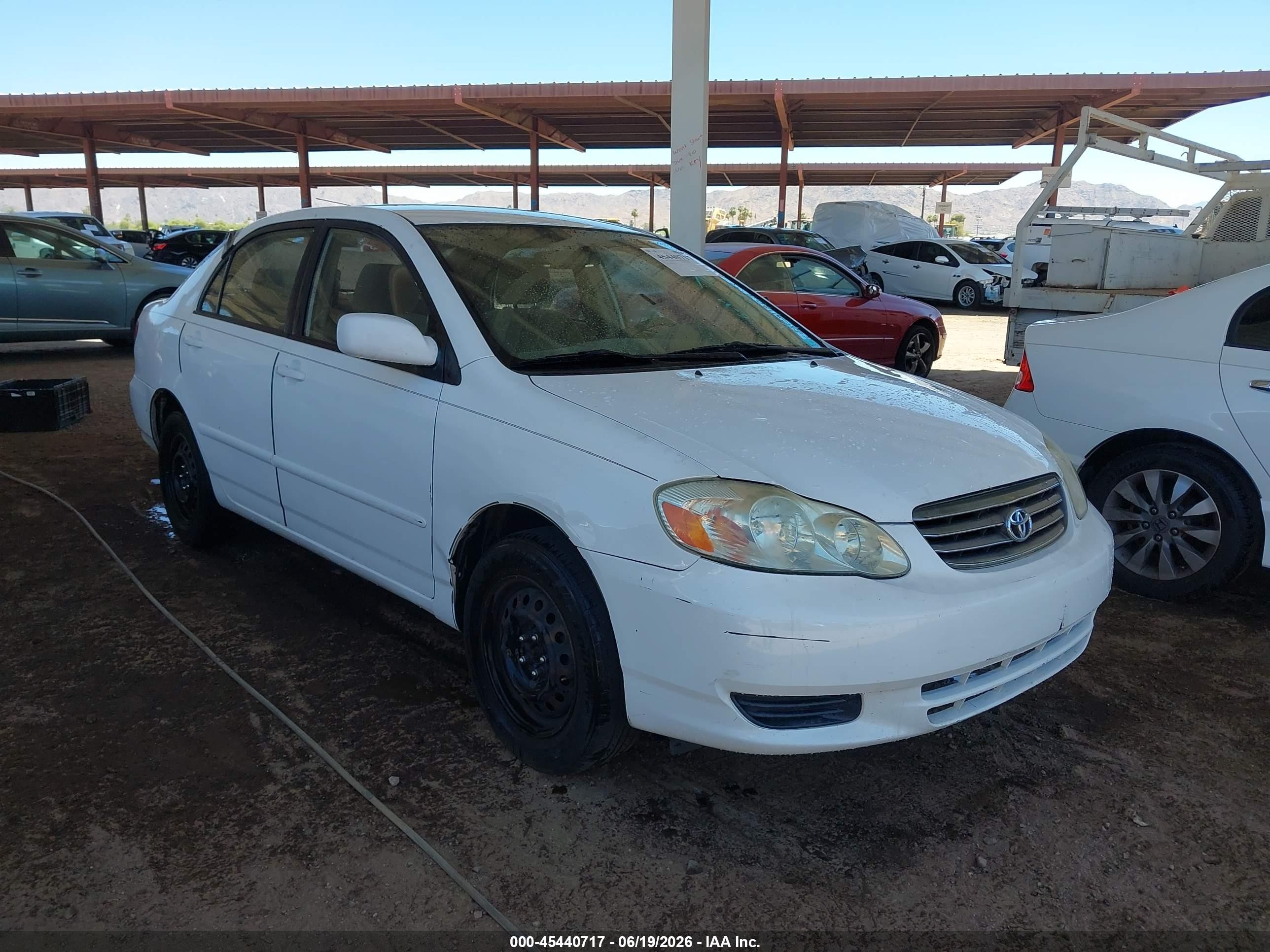 2003 Toyota Corolla Le White vin: JTDBR32E830051243