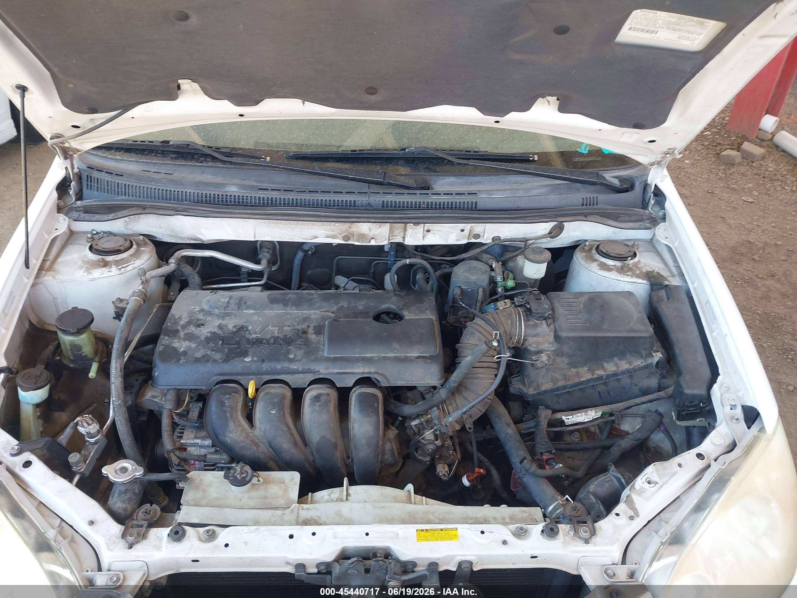 2003 Toyota Corolla Le White vin: JTDBR32E830051243