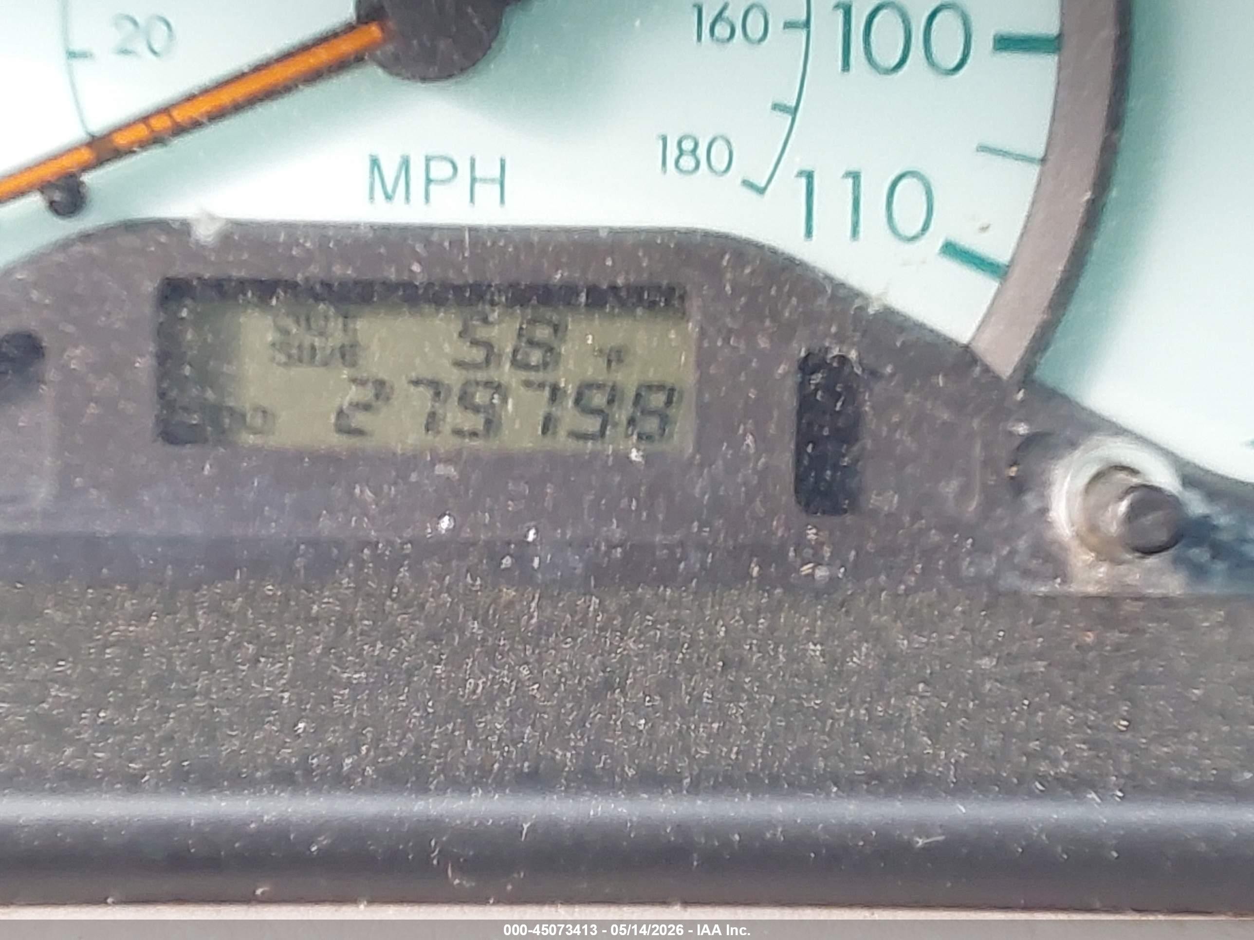 2003 Toyota Corolla Le Silver vin: JTDBR32E832002869