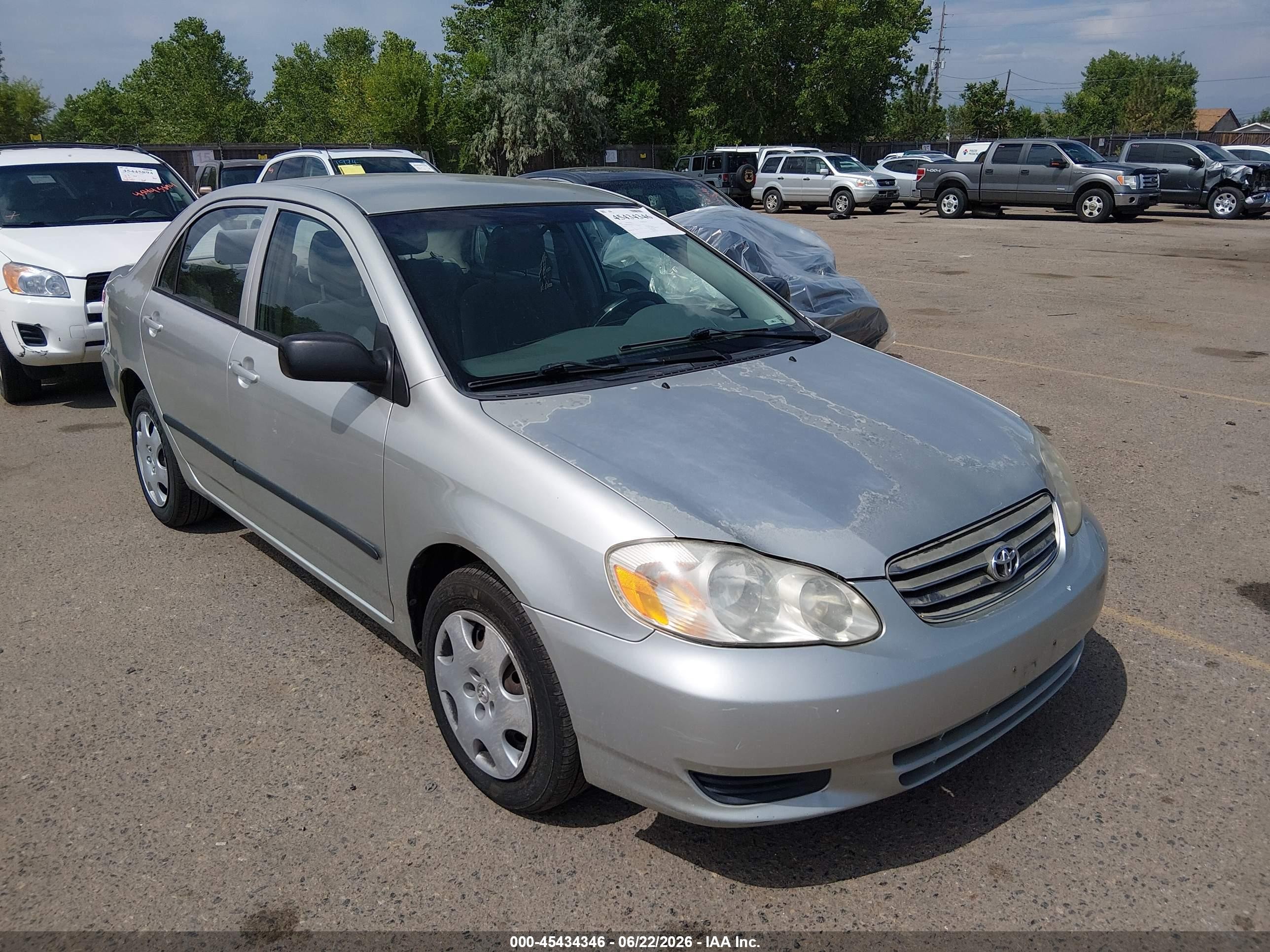 2003 Toyota Corolla Ce Серый vin: JTDBR32E832007733